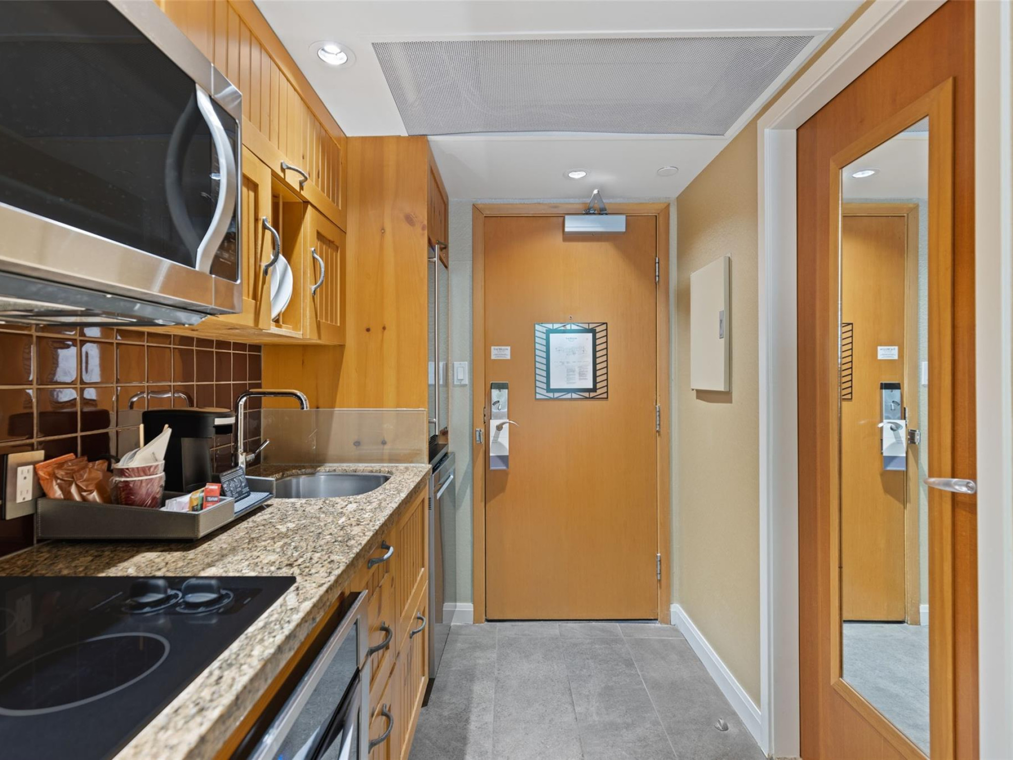 625-4090 Whistler Way image 16