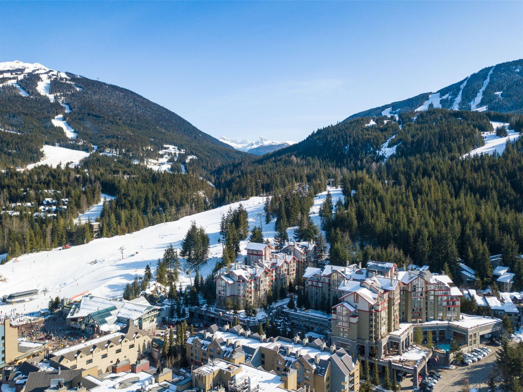 625-4090 Whistler Way image 1