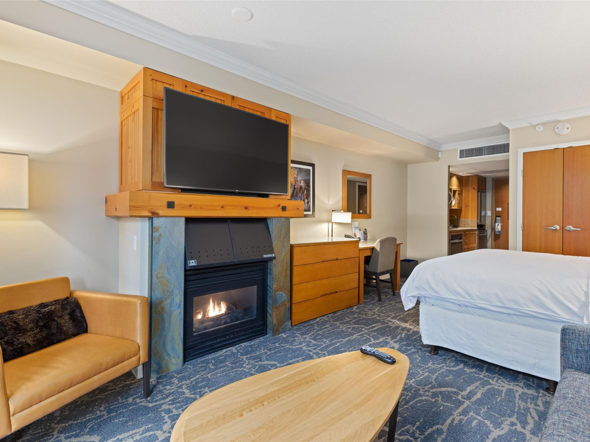 625-4090 Whistler Way image 22