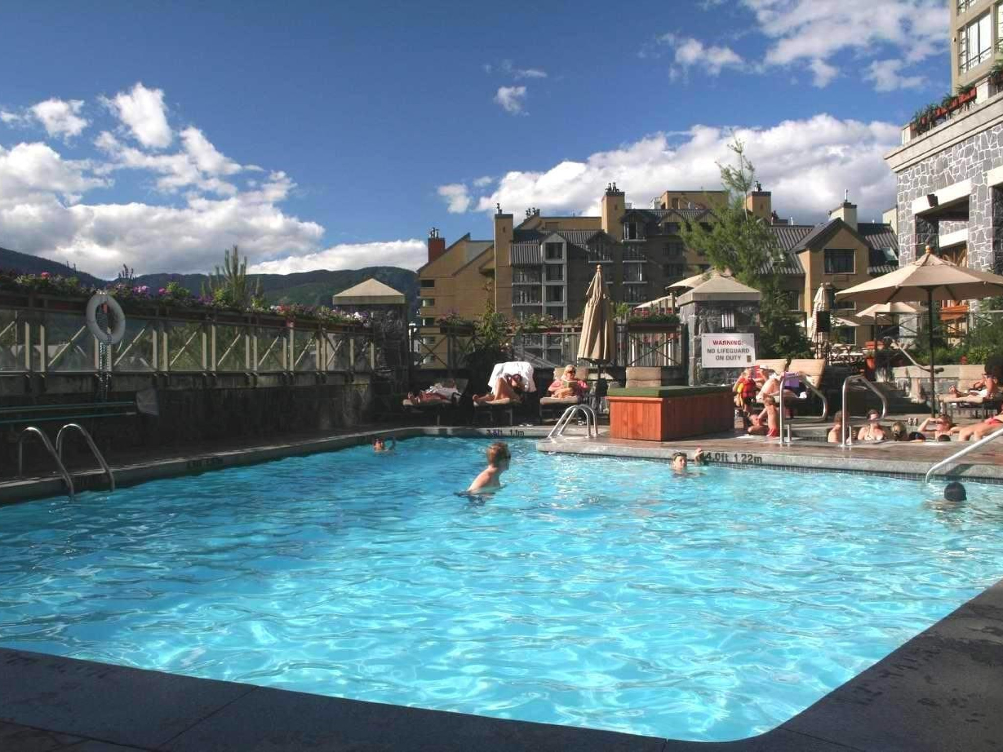 625-4090 Whistler Way image 2