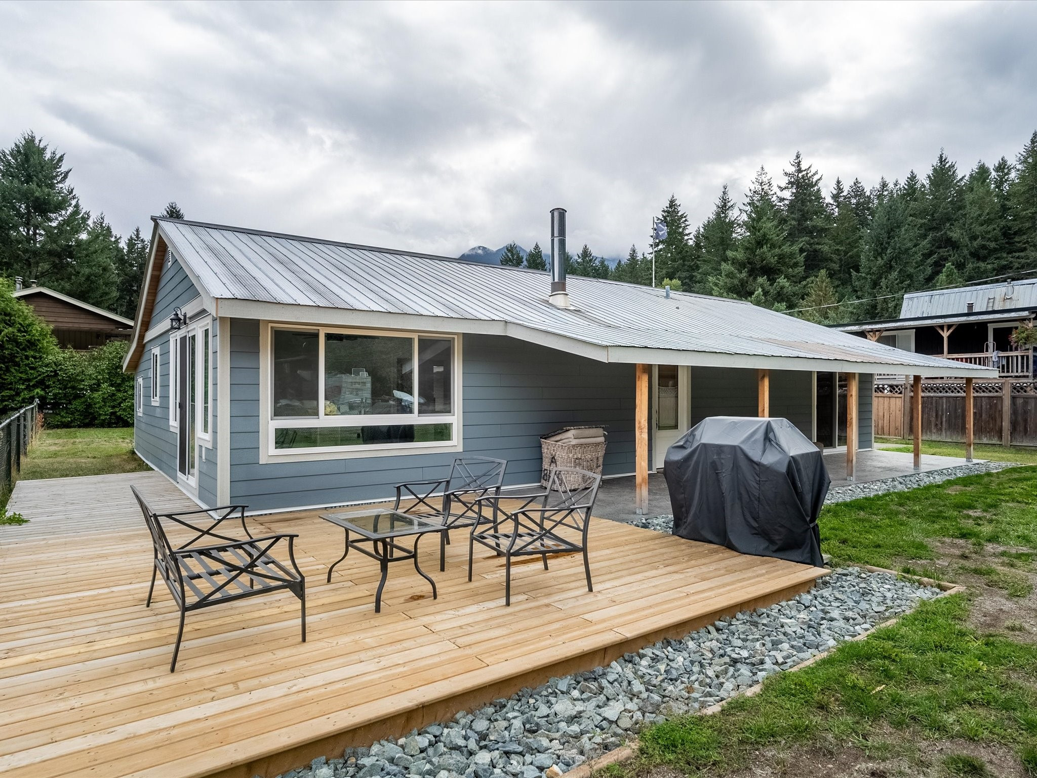 10008 Koocha Road image 1