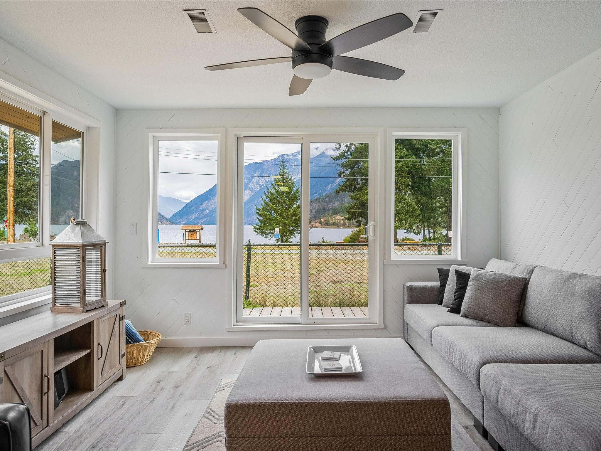 10008 Koocha Road image 3