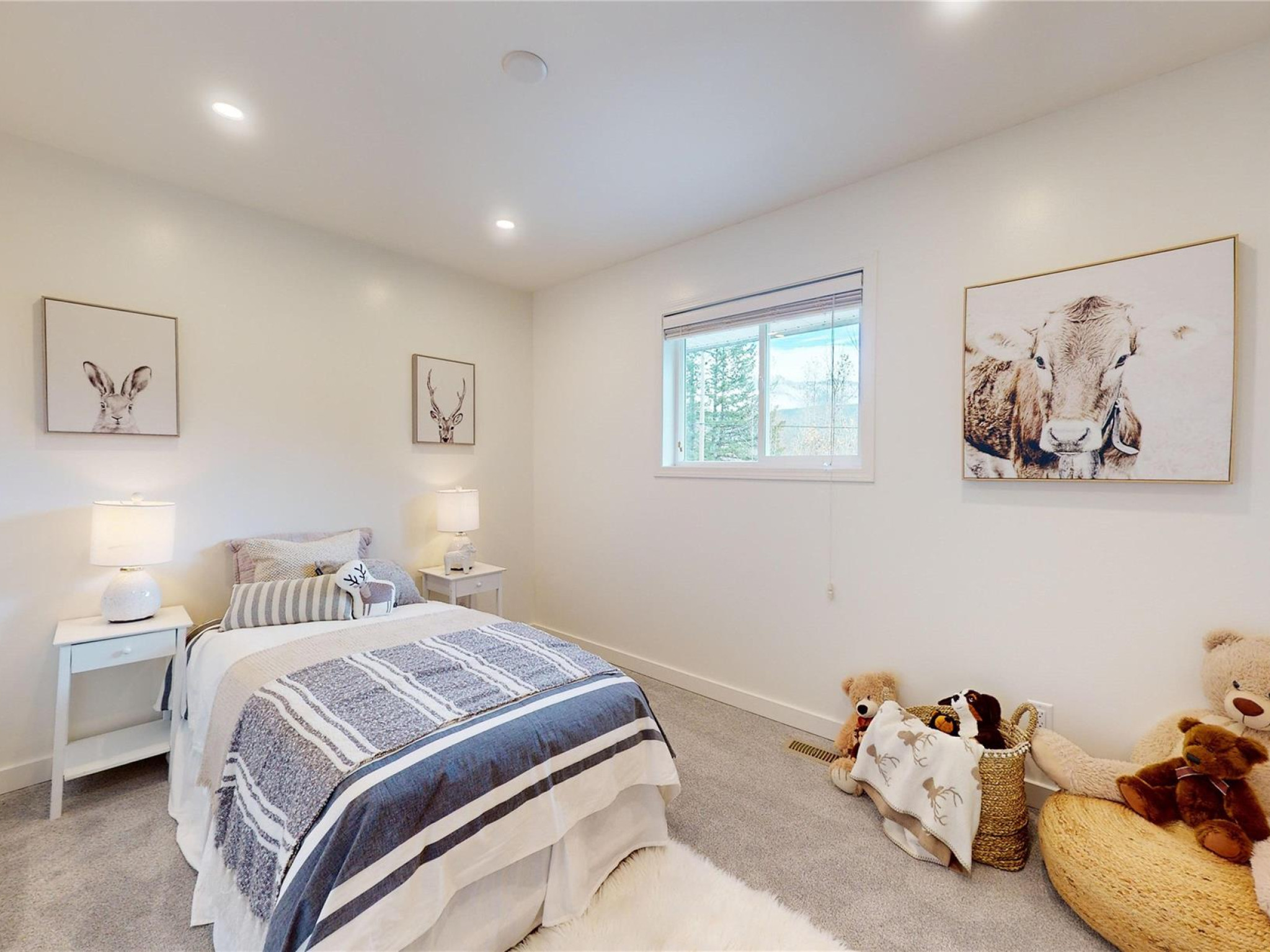 7389 Harrow Road image 18