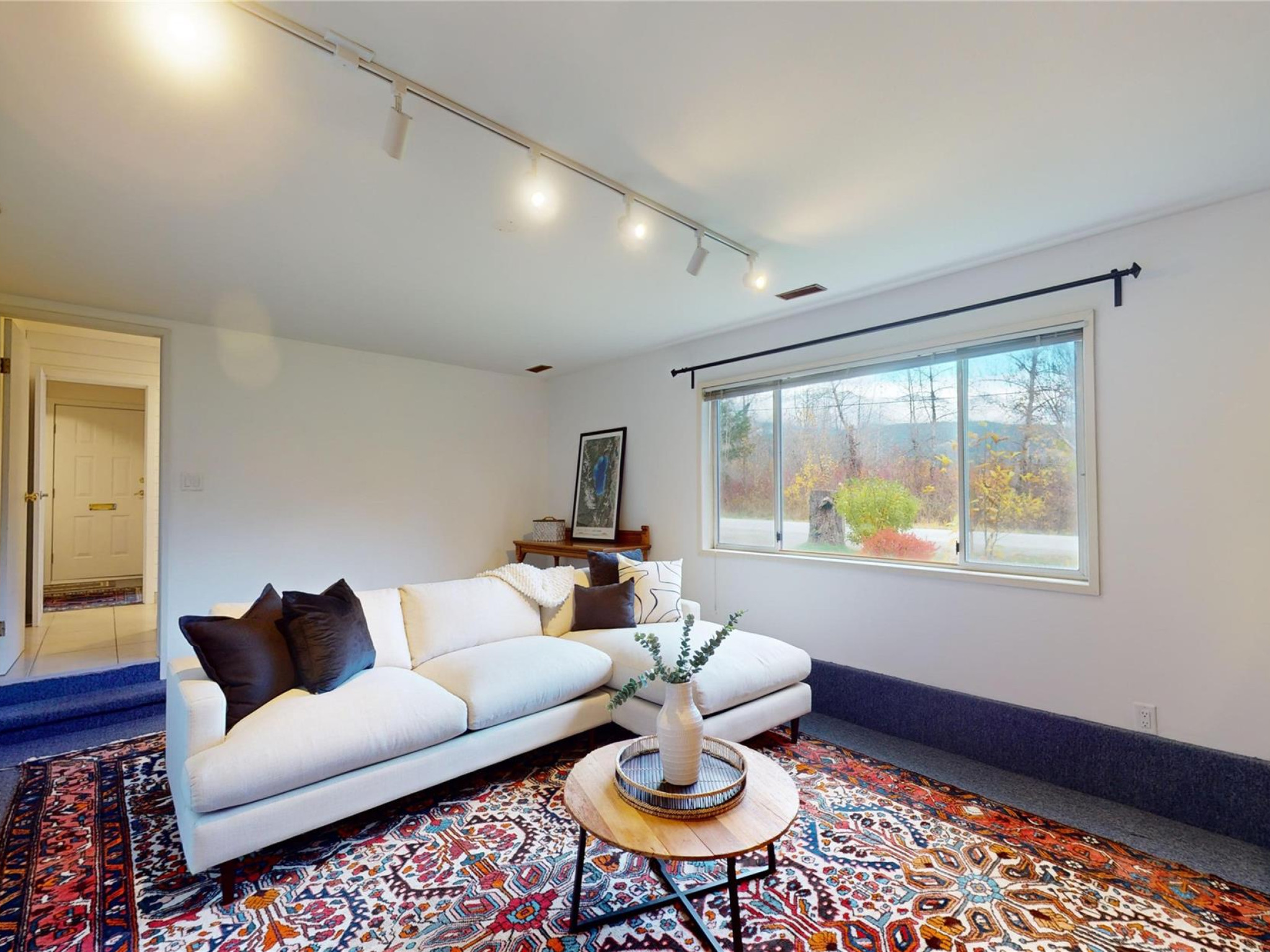 7389 Harrow Road image 20