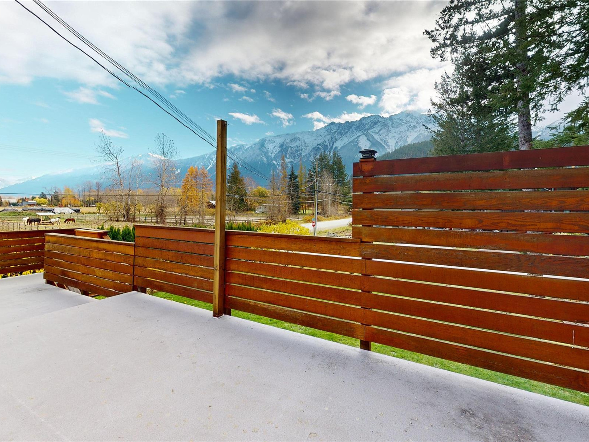 7389 Harrow Road image 30