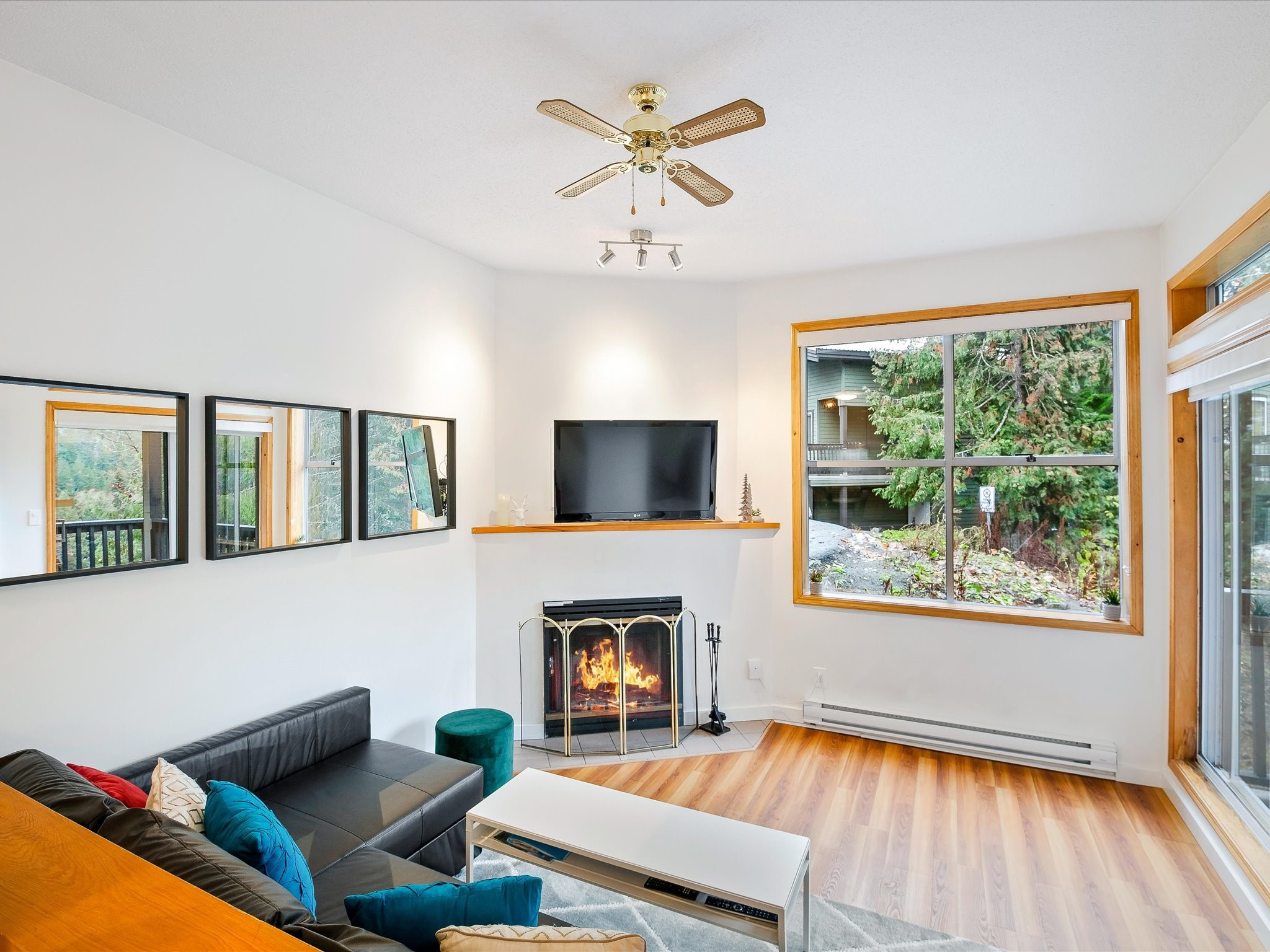 1-2213 Marmot Place image 3