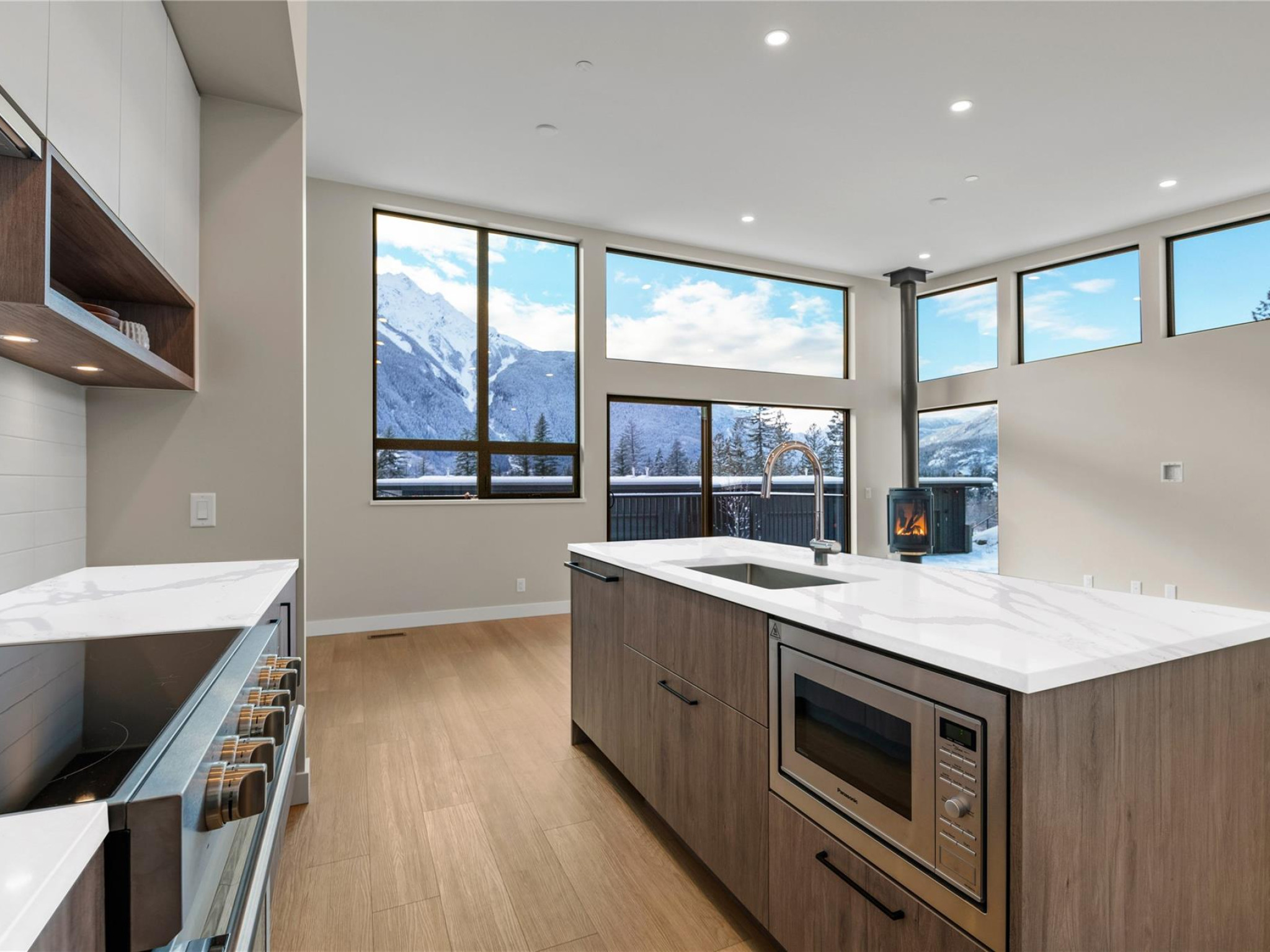 29-4000 Sunstone Way image 10