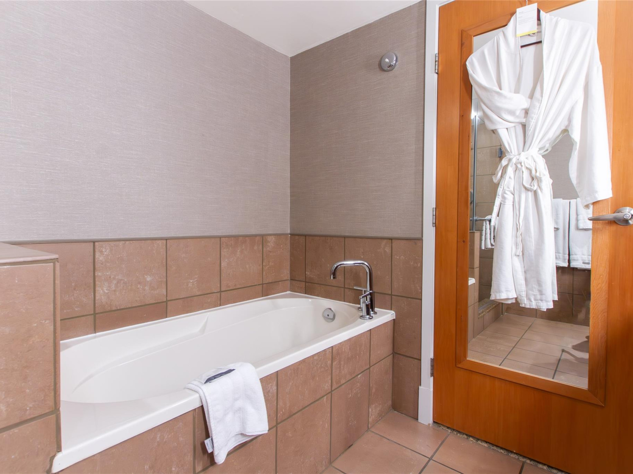 418-4090 Whistler Way image 12