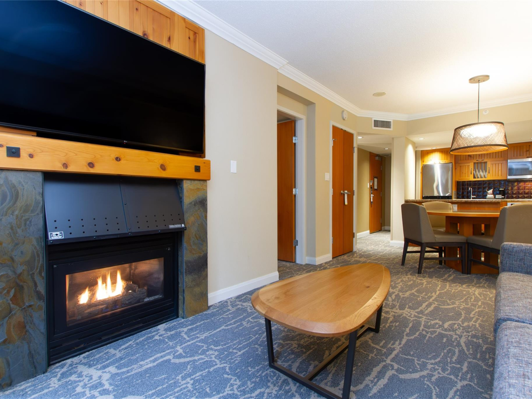 418-4090 Whistler Way image 6