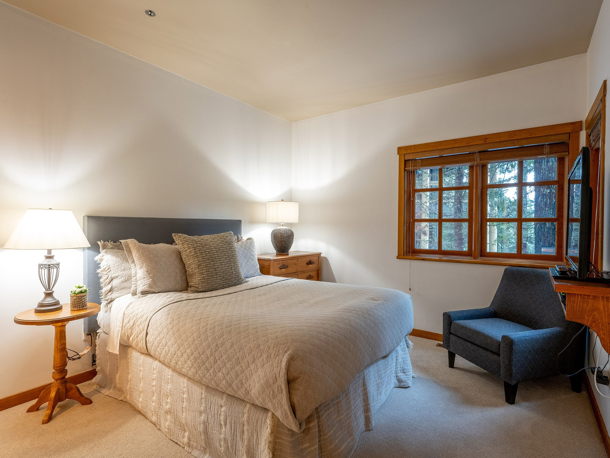 3-2250 Nordic Drive image 18