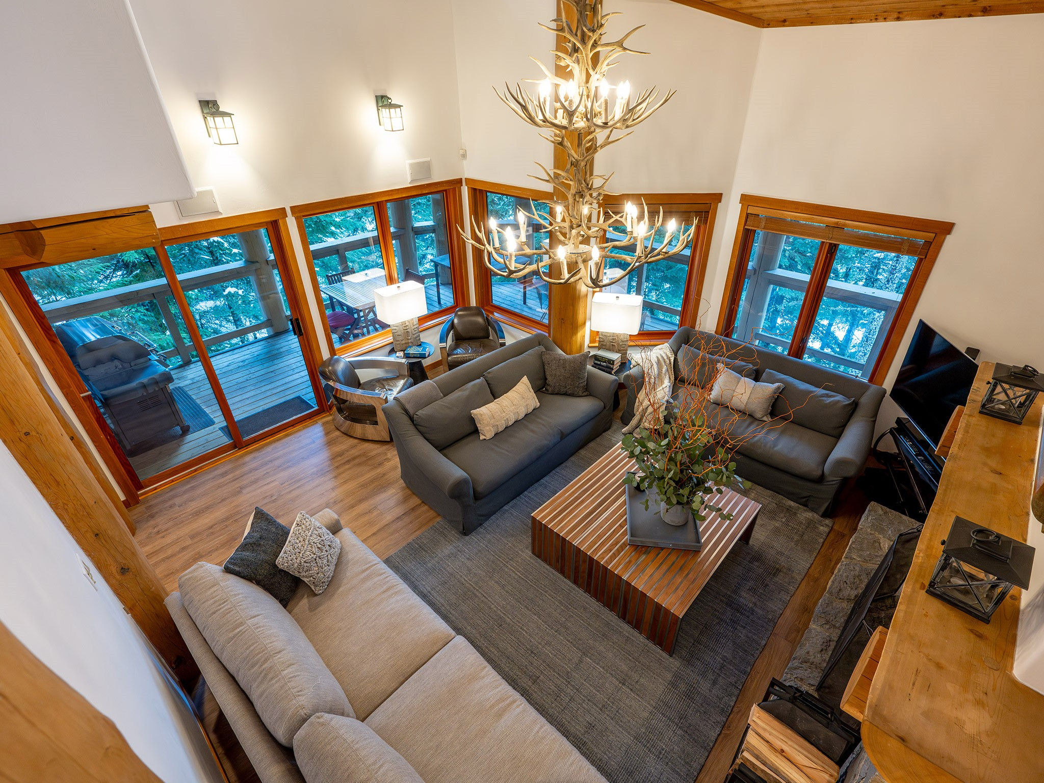 3-2250 Nordic Drive image 5