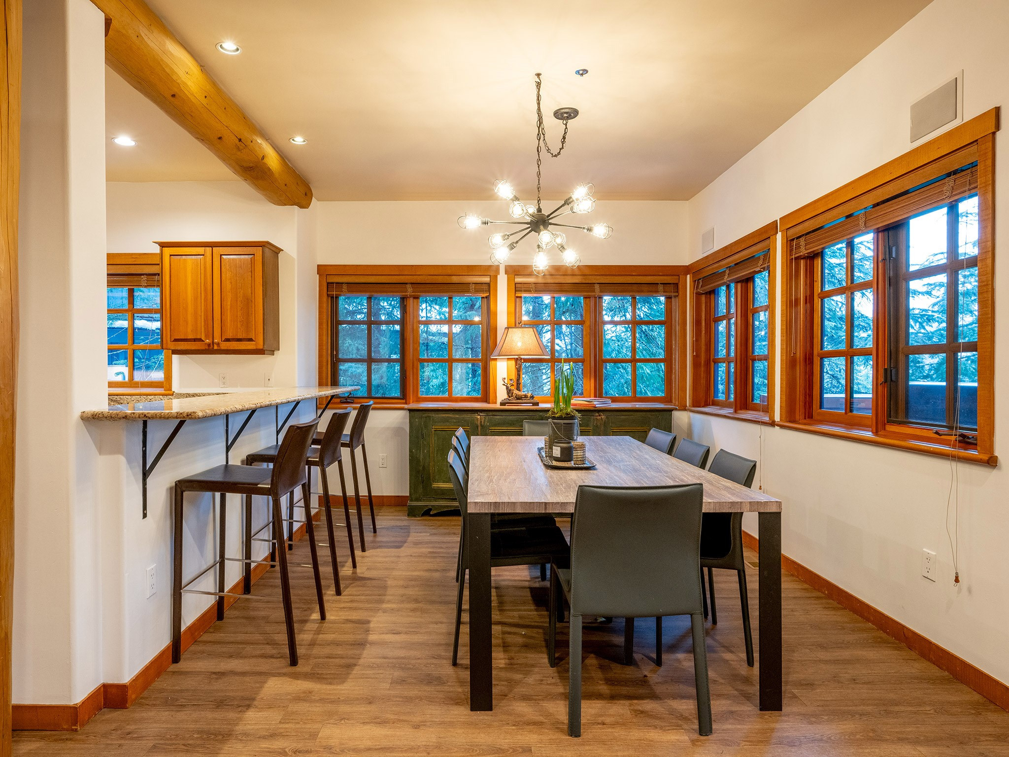 3-2250 Nordic Drive image 7