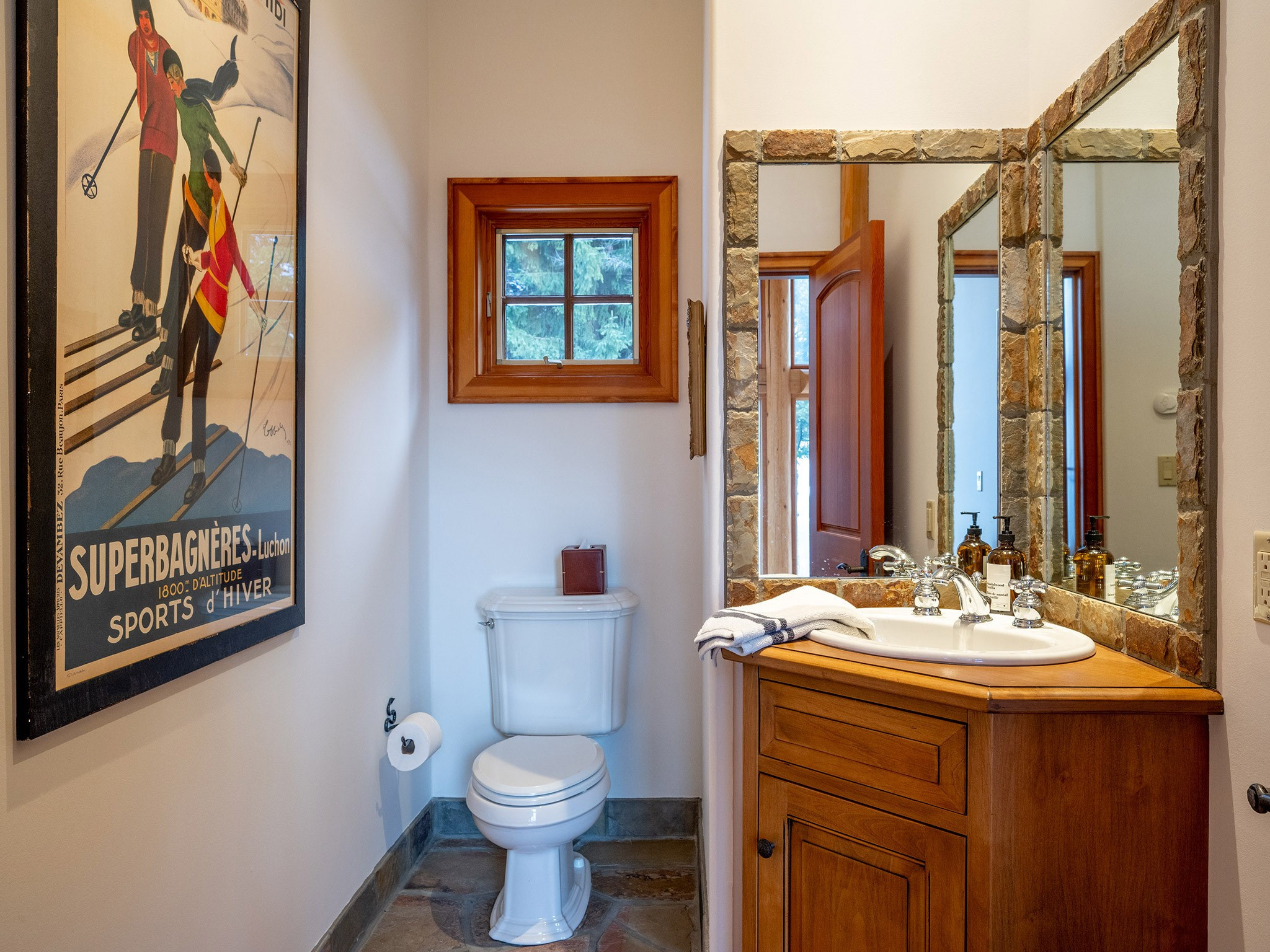 3826 Sunridge Drive image 14