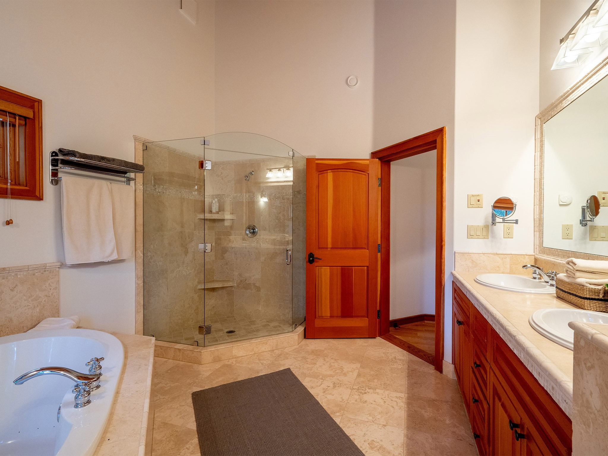 3826 Sunridge Drive image 18