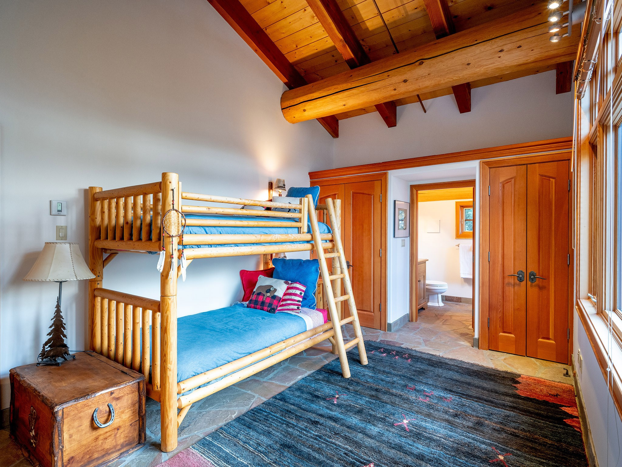 3826 Sunridge Drive image 19