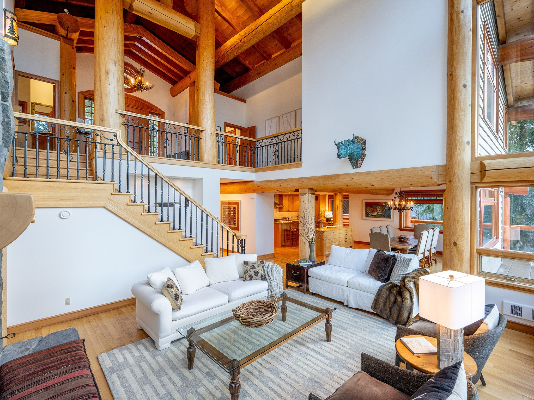 3826 Sunridge Drive image 2