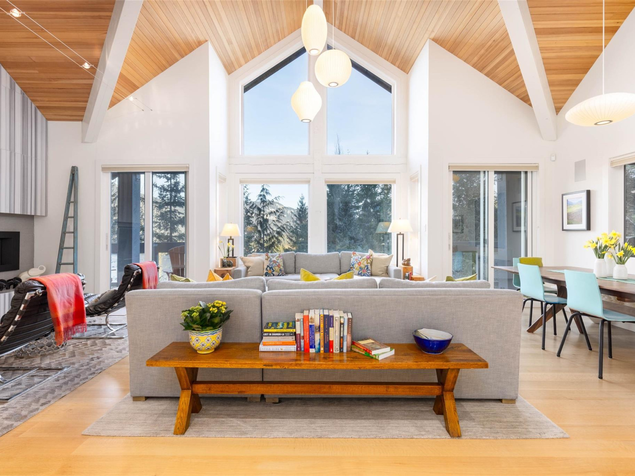 38-4150 Tantalus Drive image 1