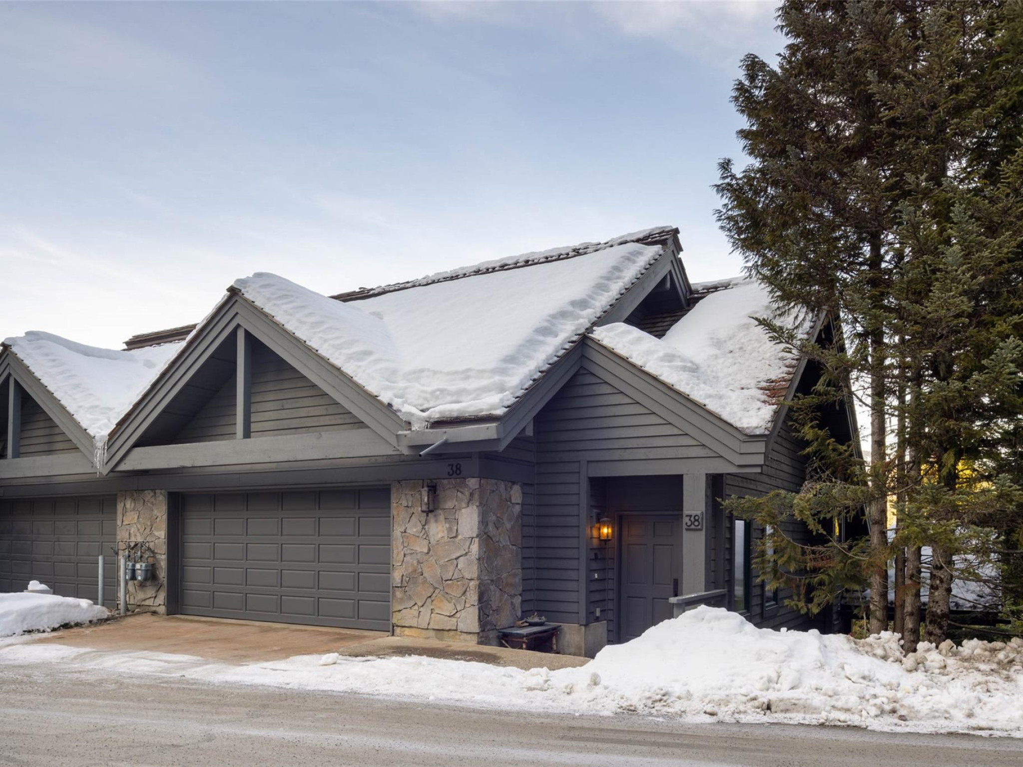 38-4150 Tantalus Drive image 27