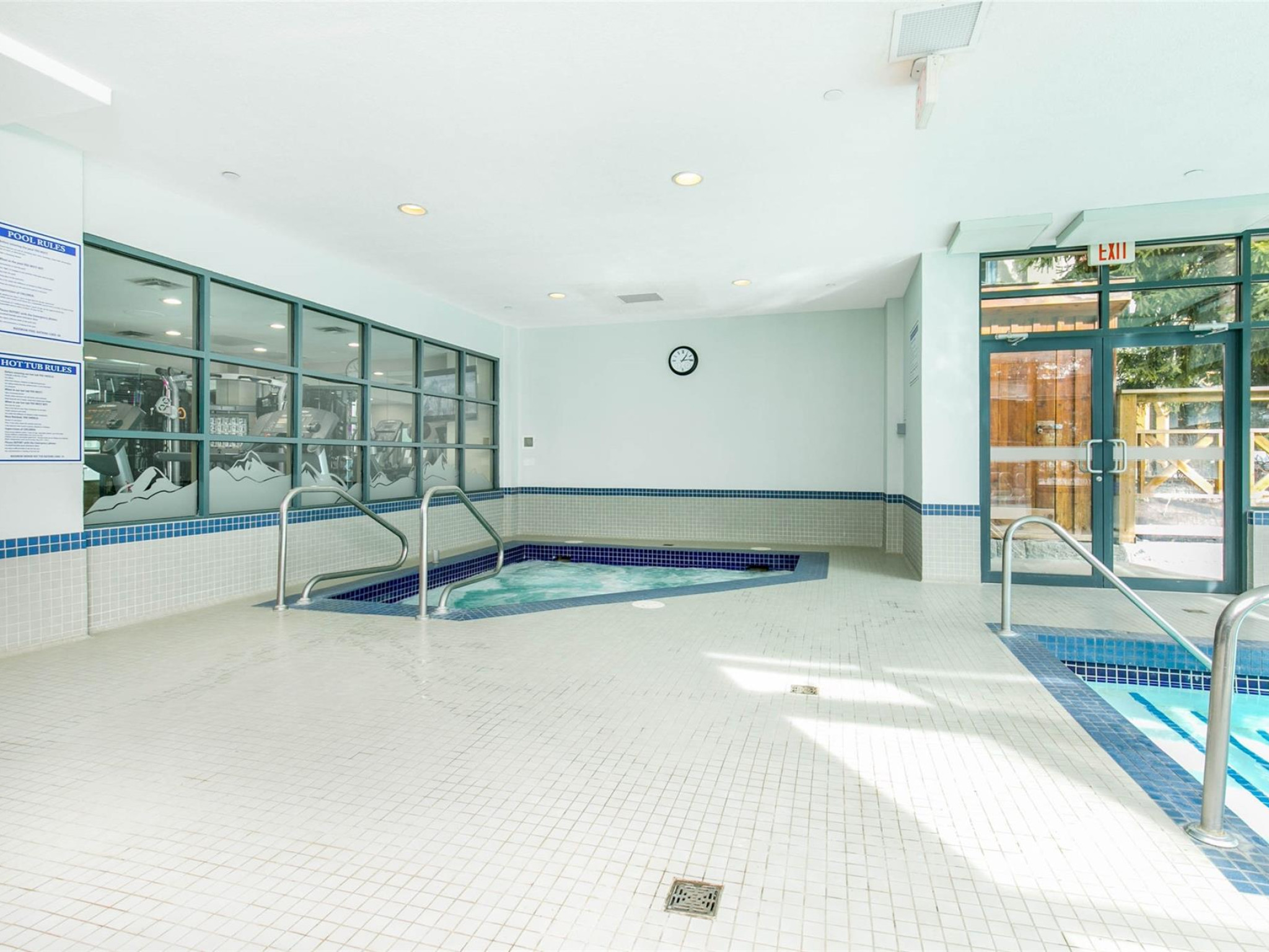 1330-4308 Main Street image 13