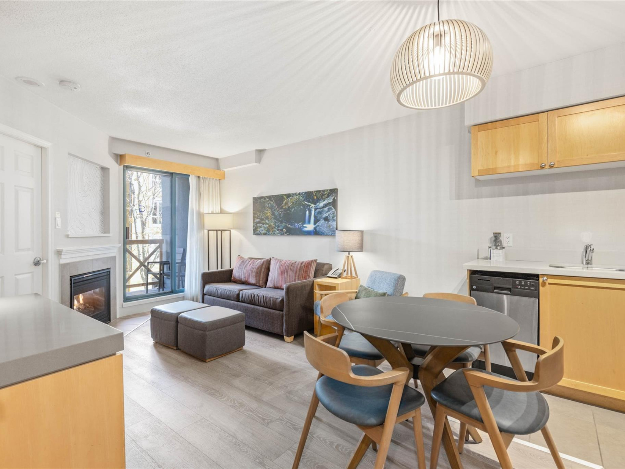 1330-4308 Main Street image 2