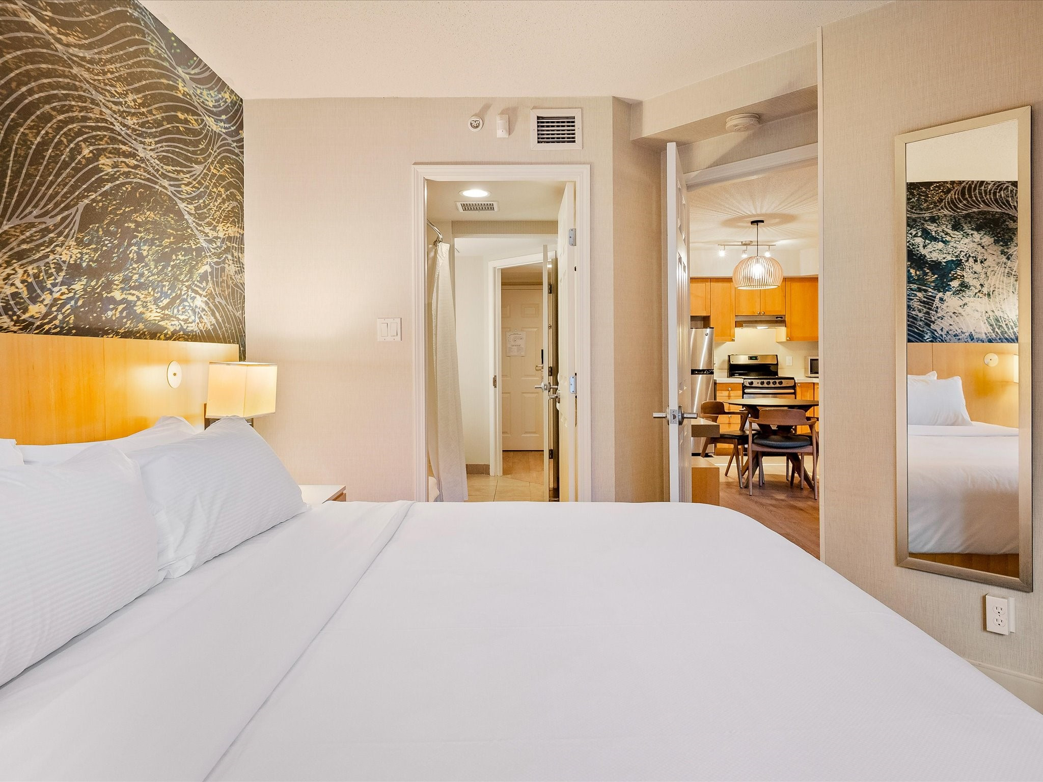 2315-4308 Main Street image 14