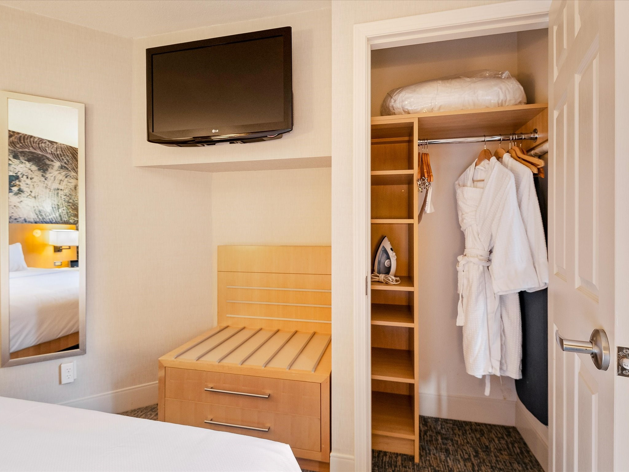 2315-4308 Main Street image 16