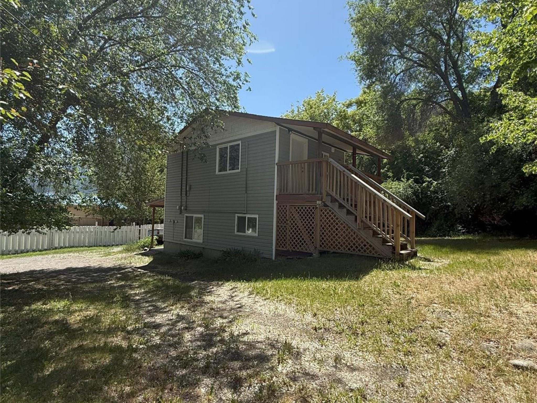 771 Foster Drive image 31