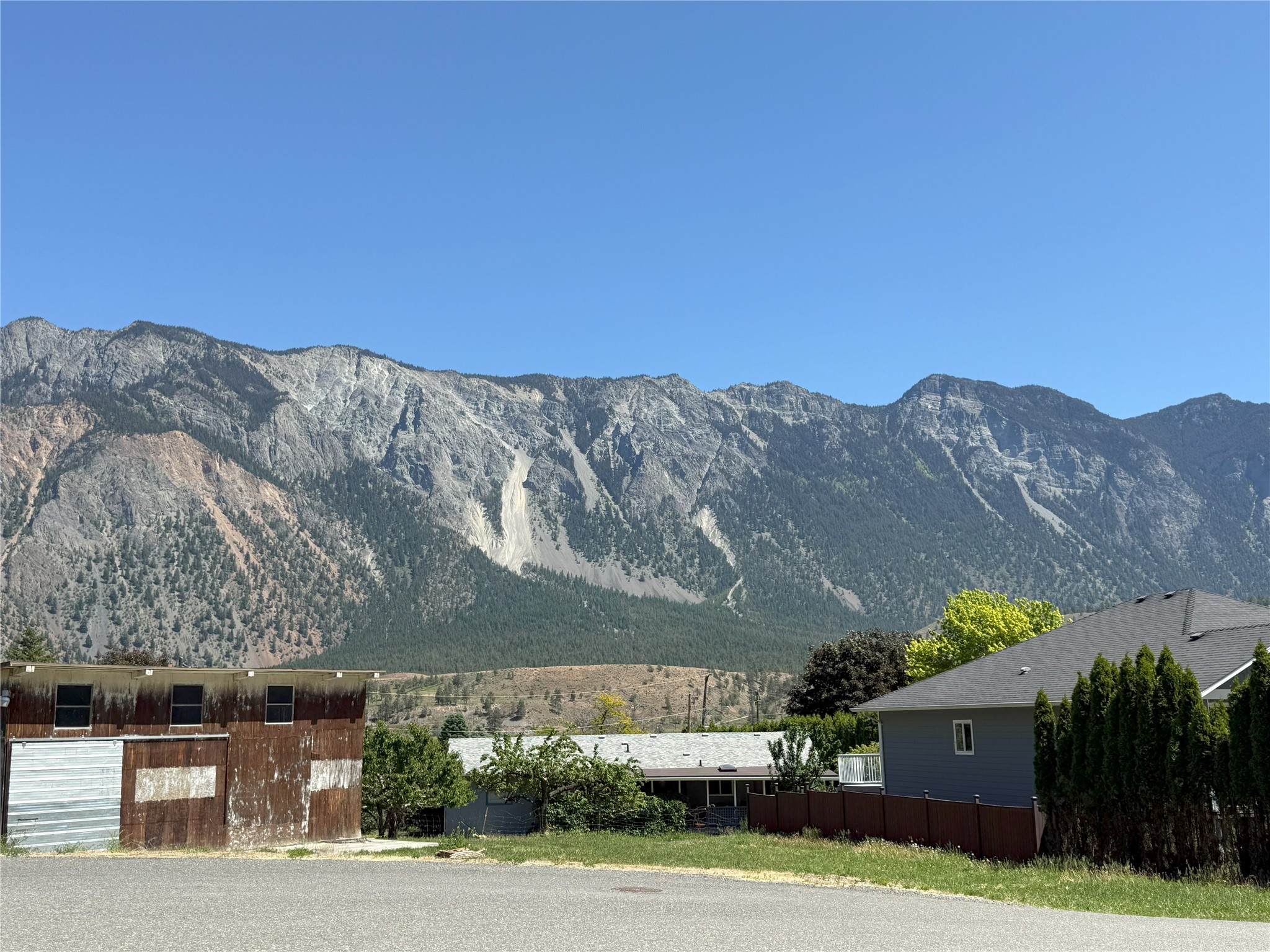 771 Foster Drive image 35
