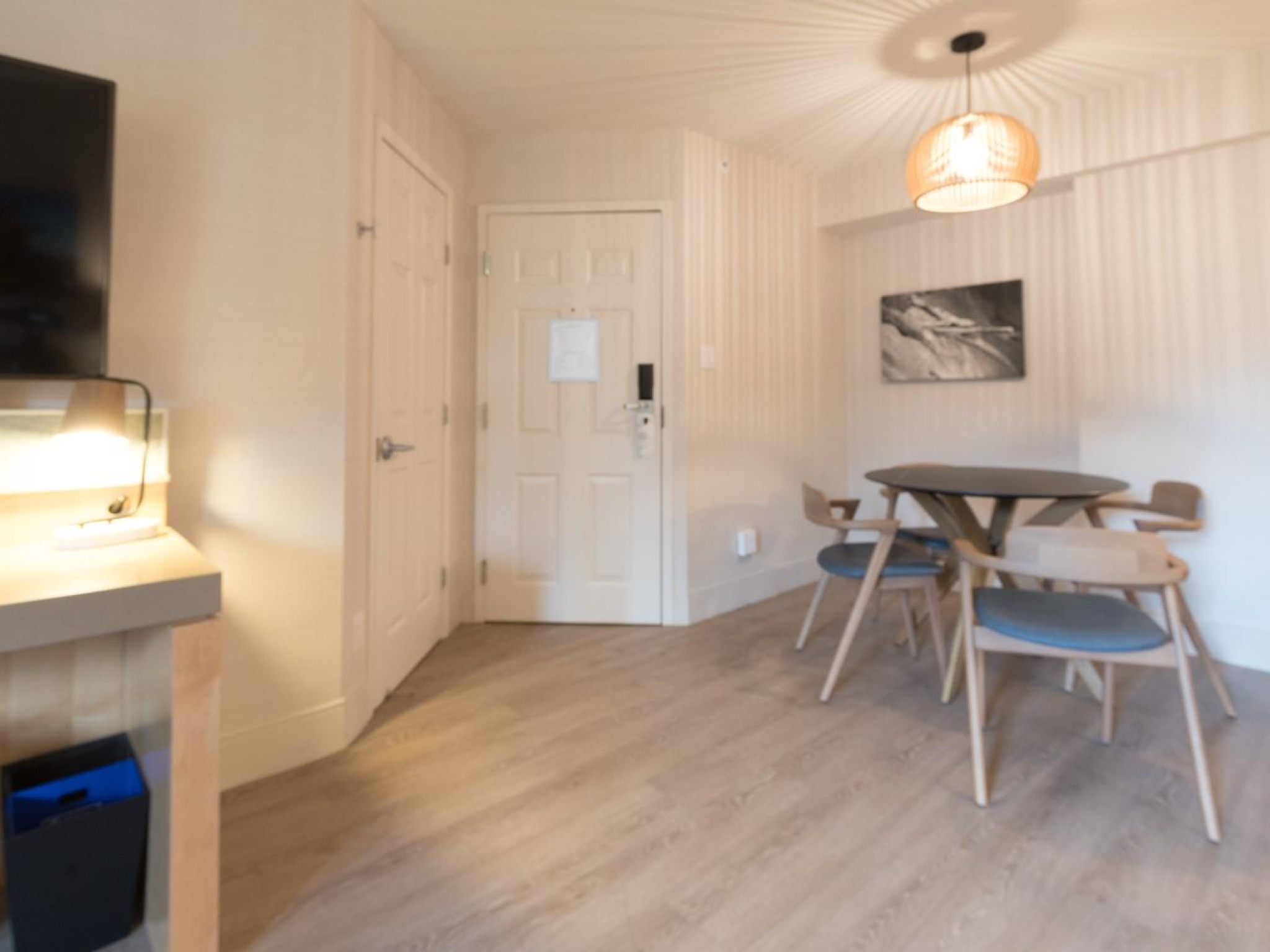 1461/1463-4308 Main Street image 14