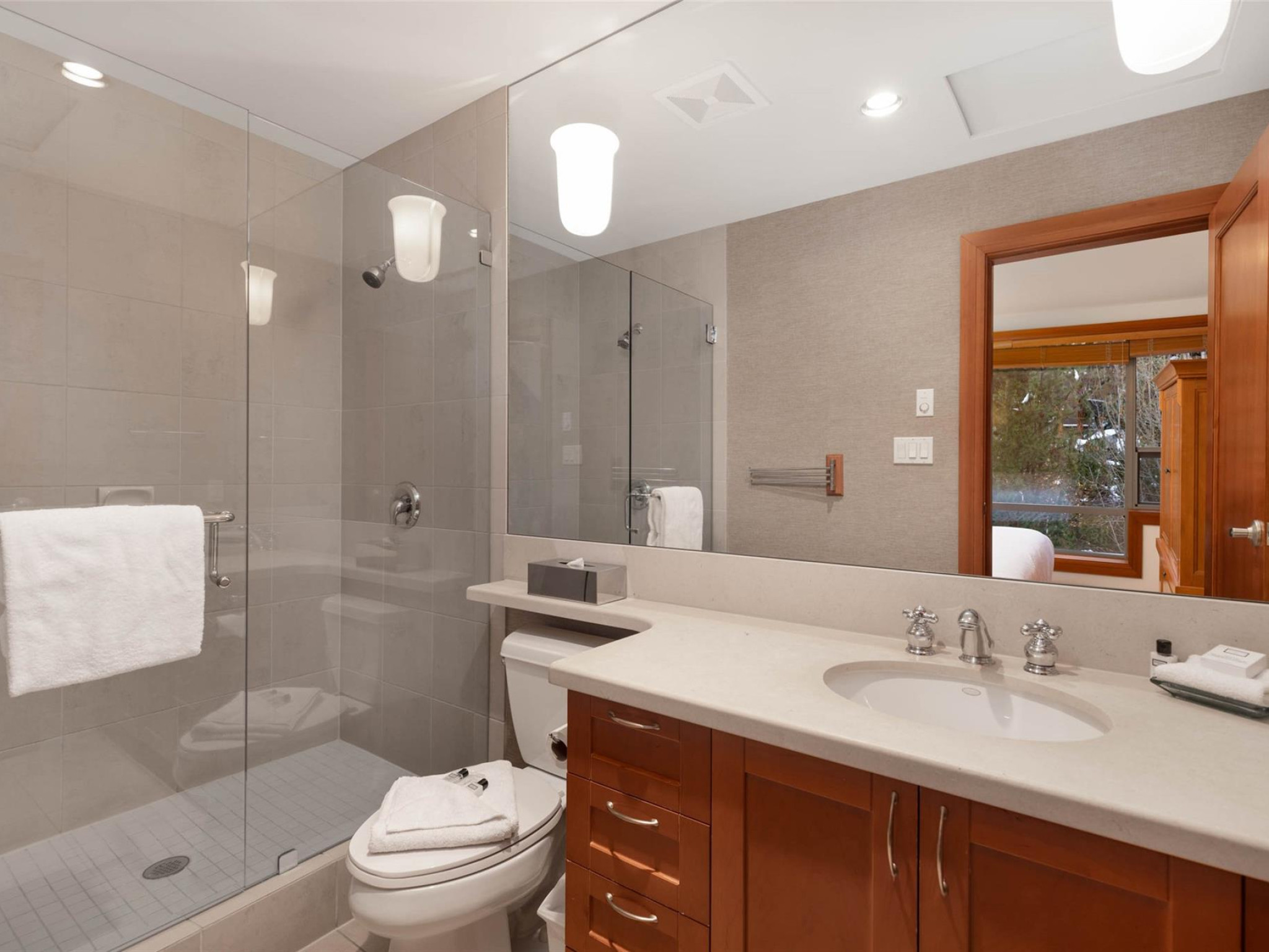 B-4847 Casabella Crescent image 11