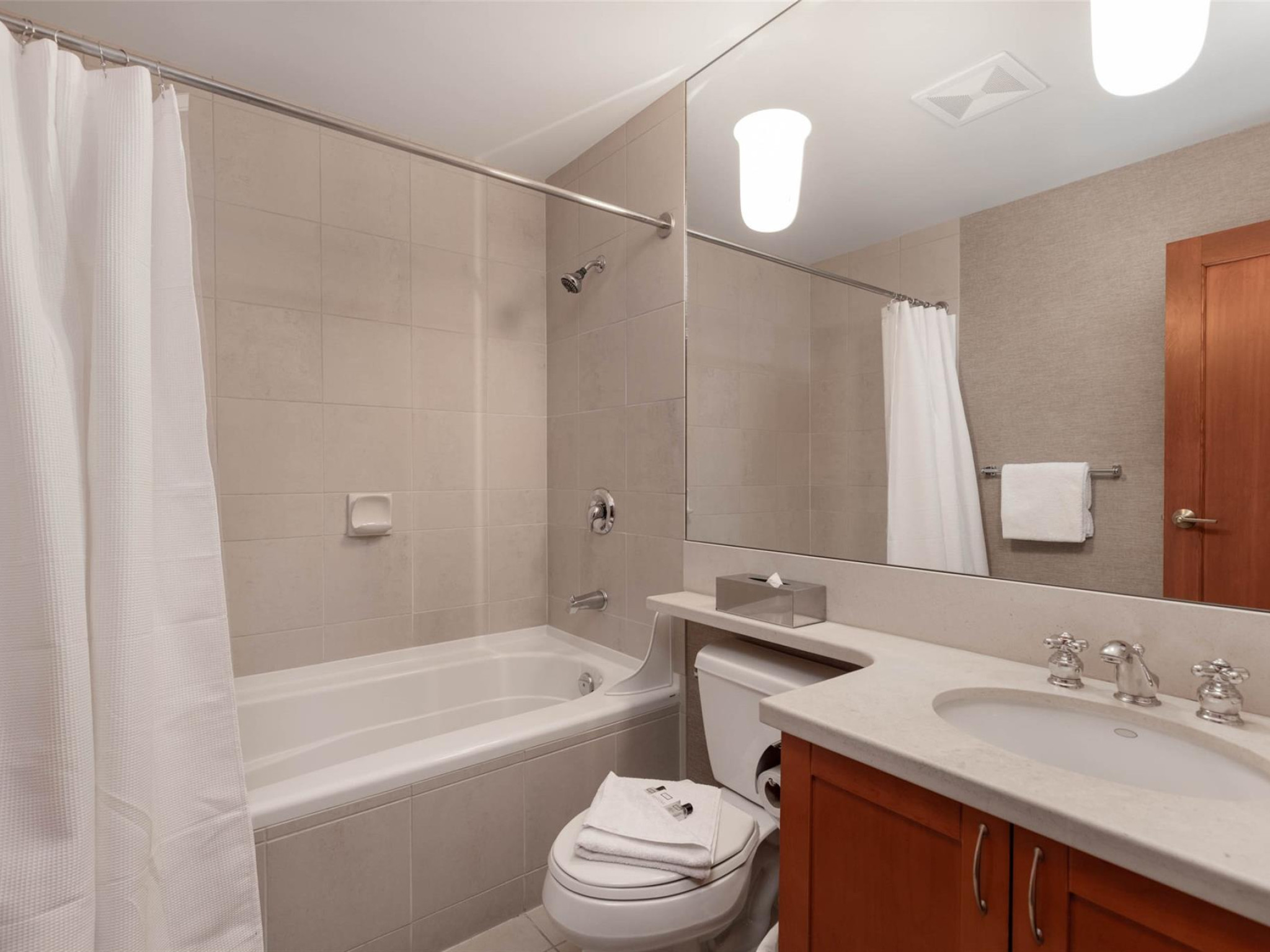 B-4847 Casabella Crescent image 13