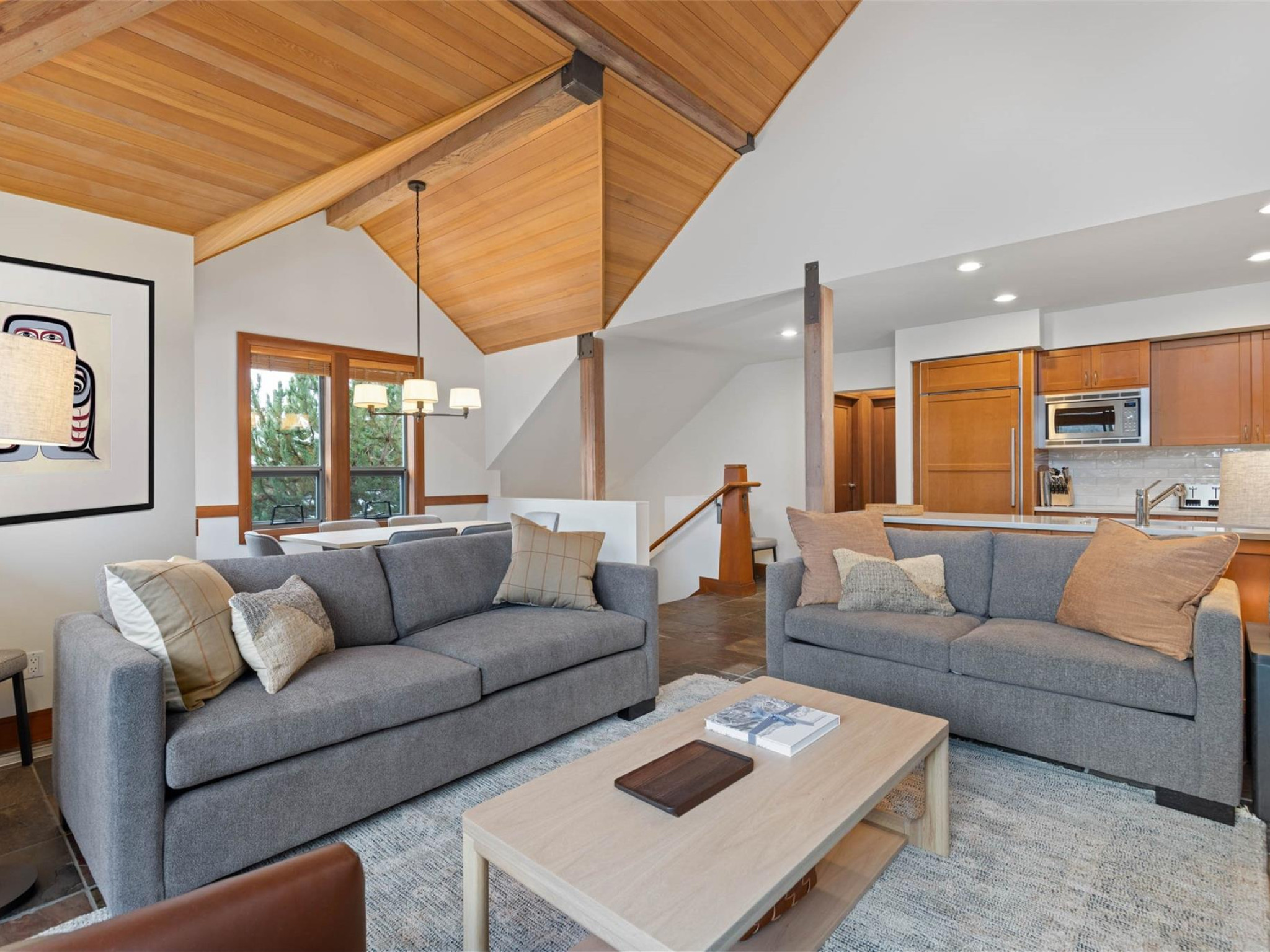 B-4847 Casabella Crescent image 4