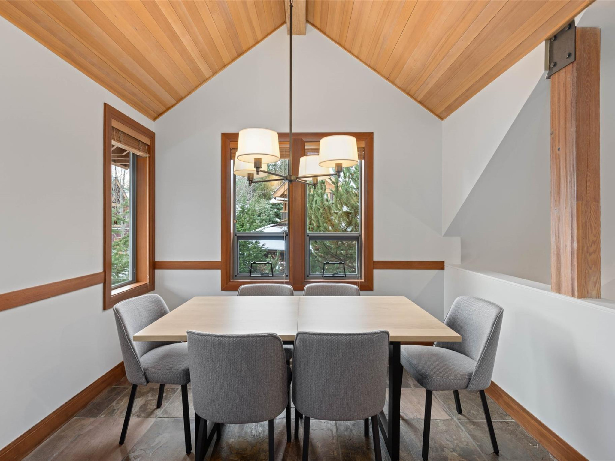 B-4847 Casabella Crescent image 5