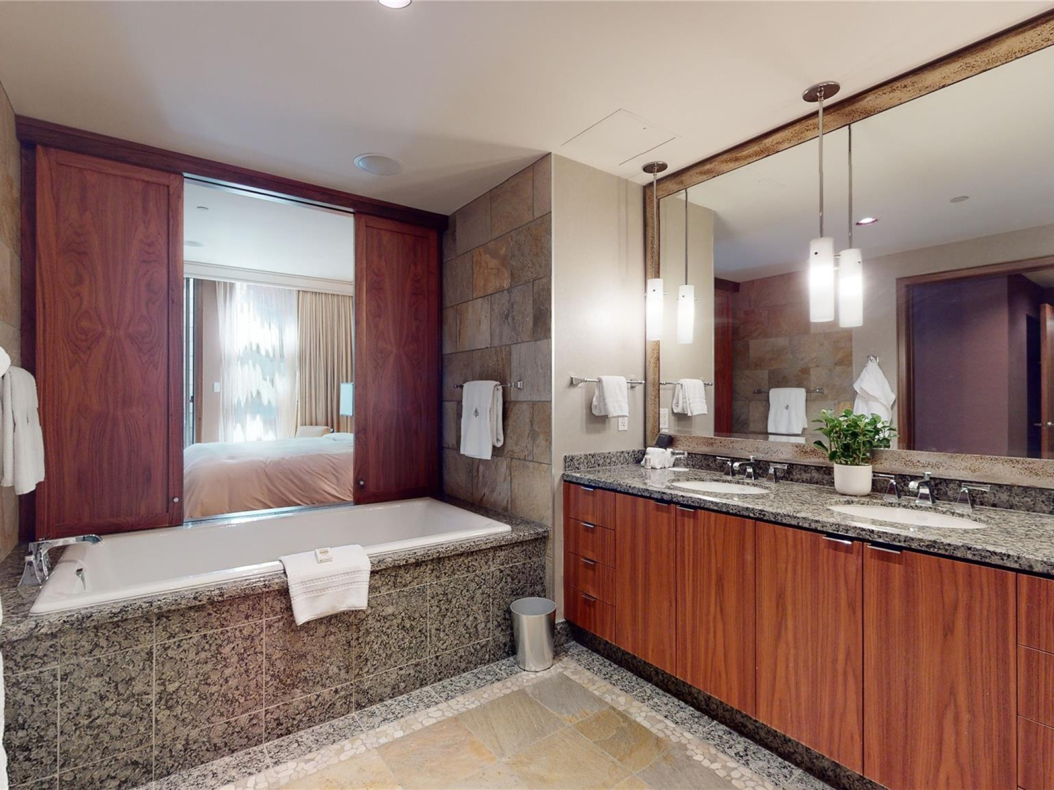 21-4617 Blackcomb Way image 18