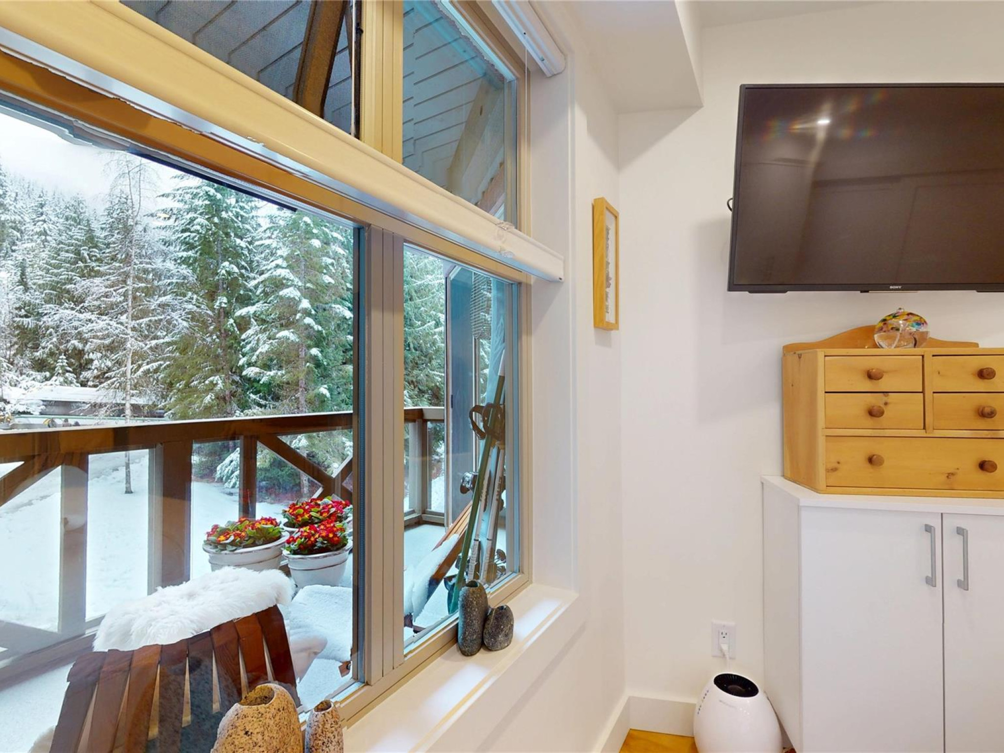 421-4660 Blackcomb Way image 18