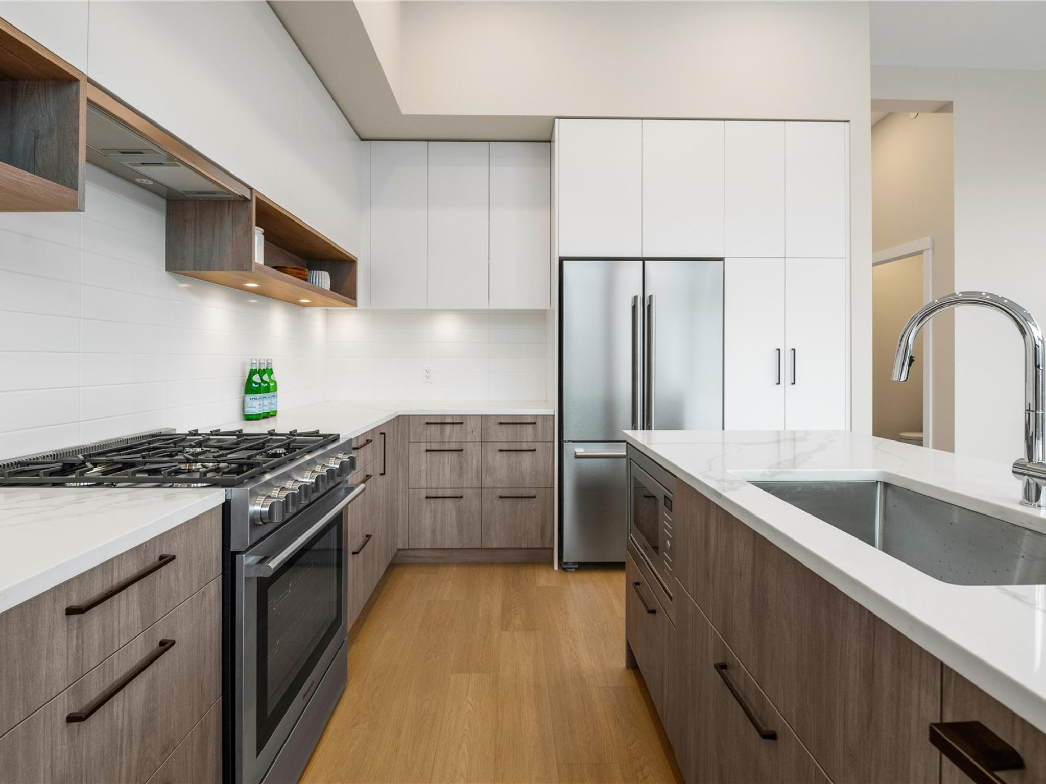 25-4000 Sunstone Way image 13