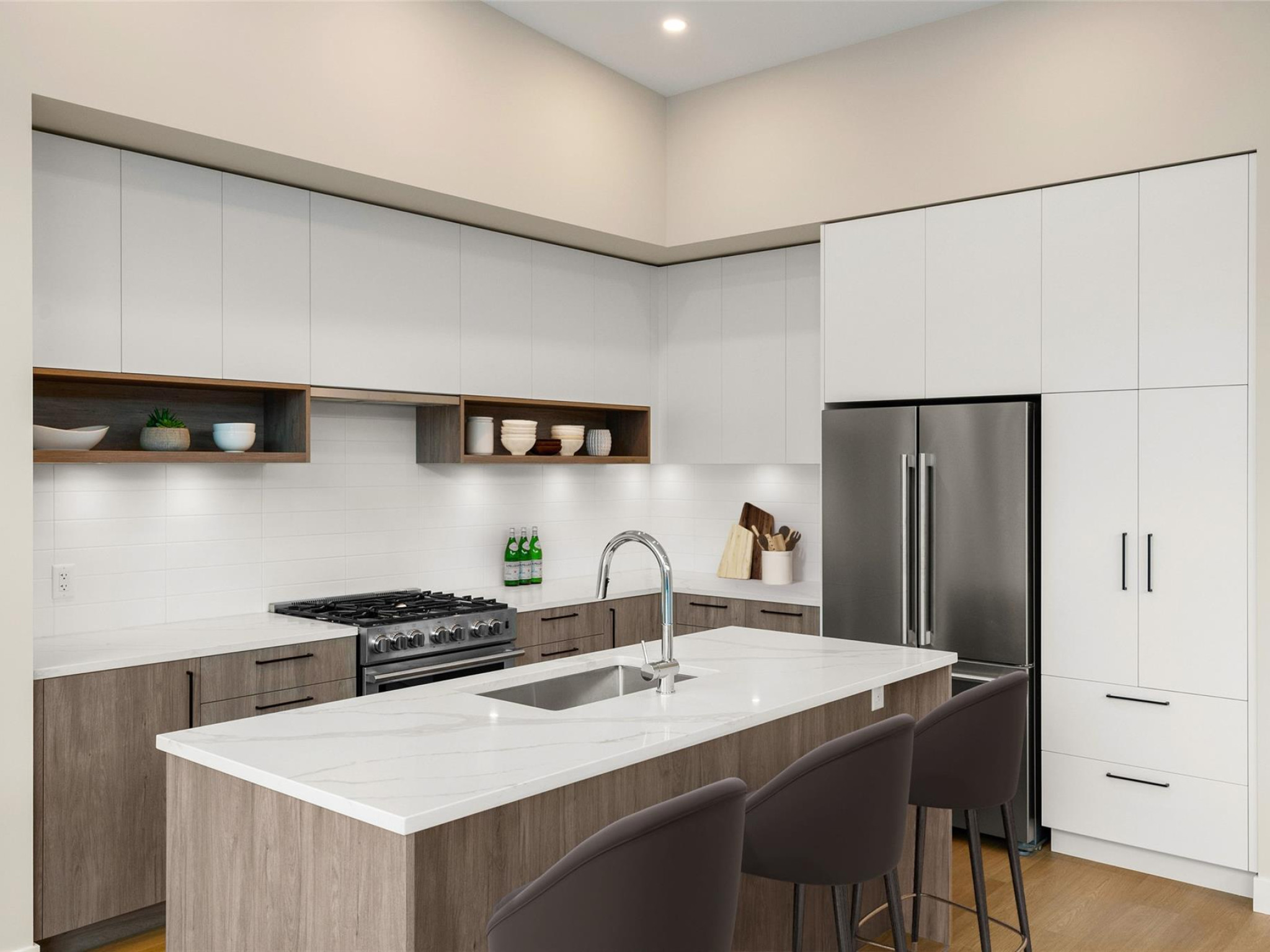 25-4000 Sunstone Way image 14