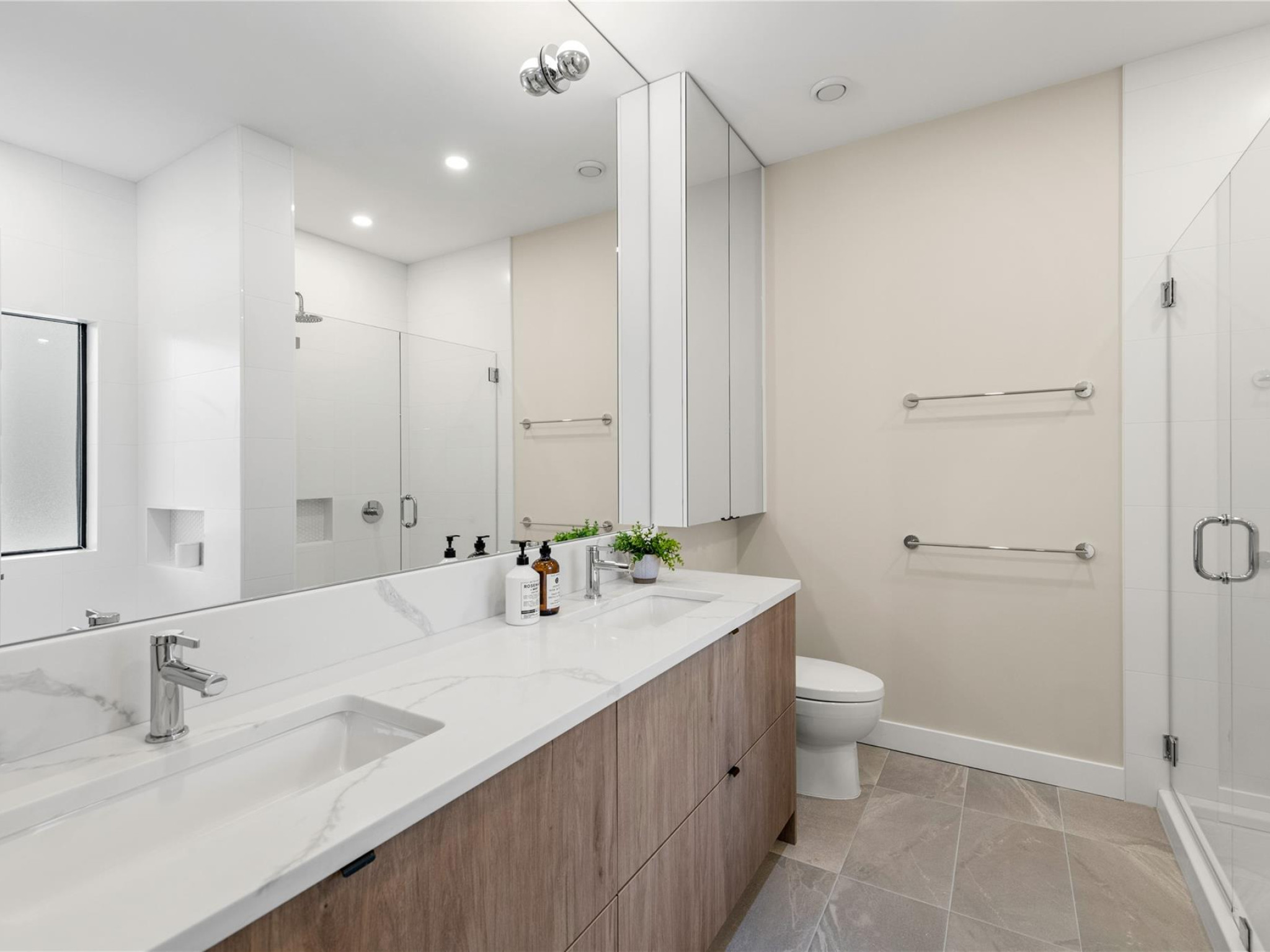 25-4000 Sunstone Way image 23