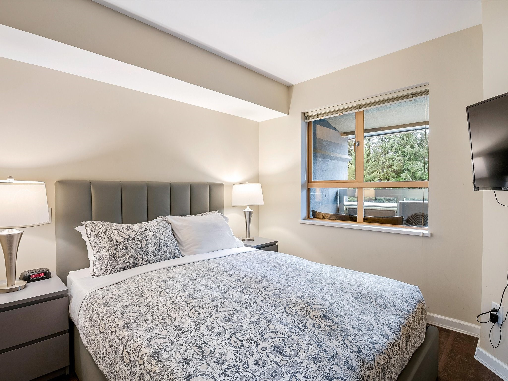 323-4338 Main Street image 14