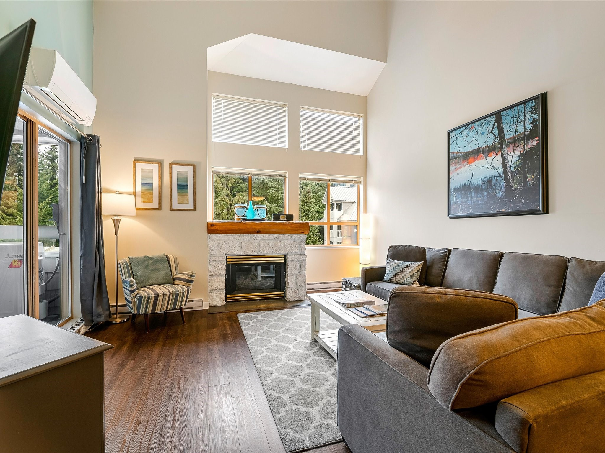 323-4338 Main Street image 1