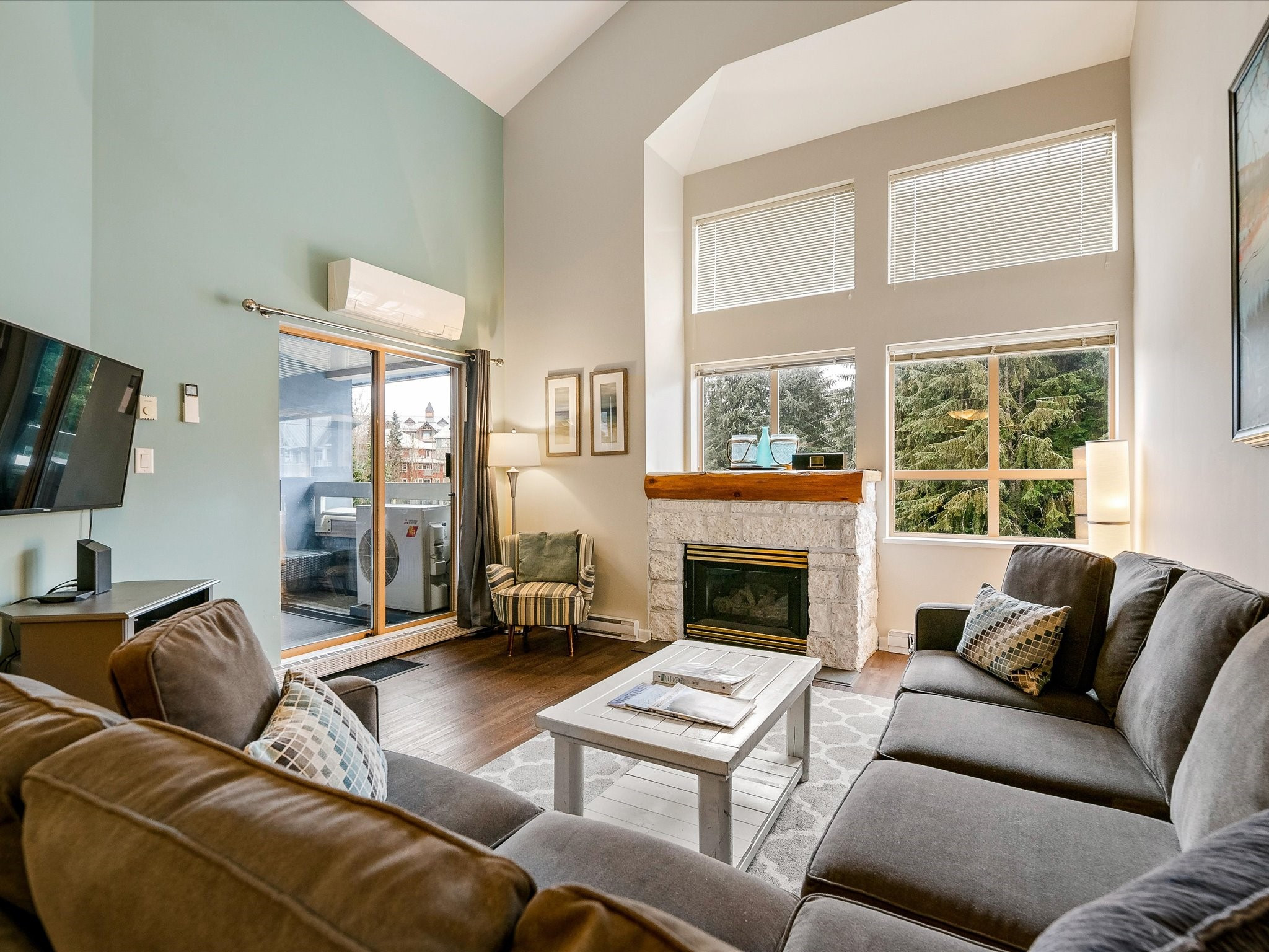 323-4338 Main Street image 2