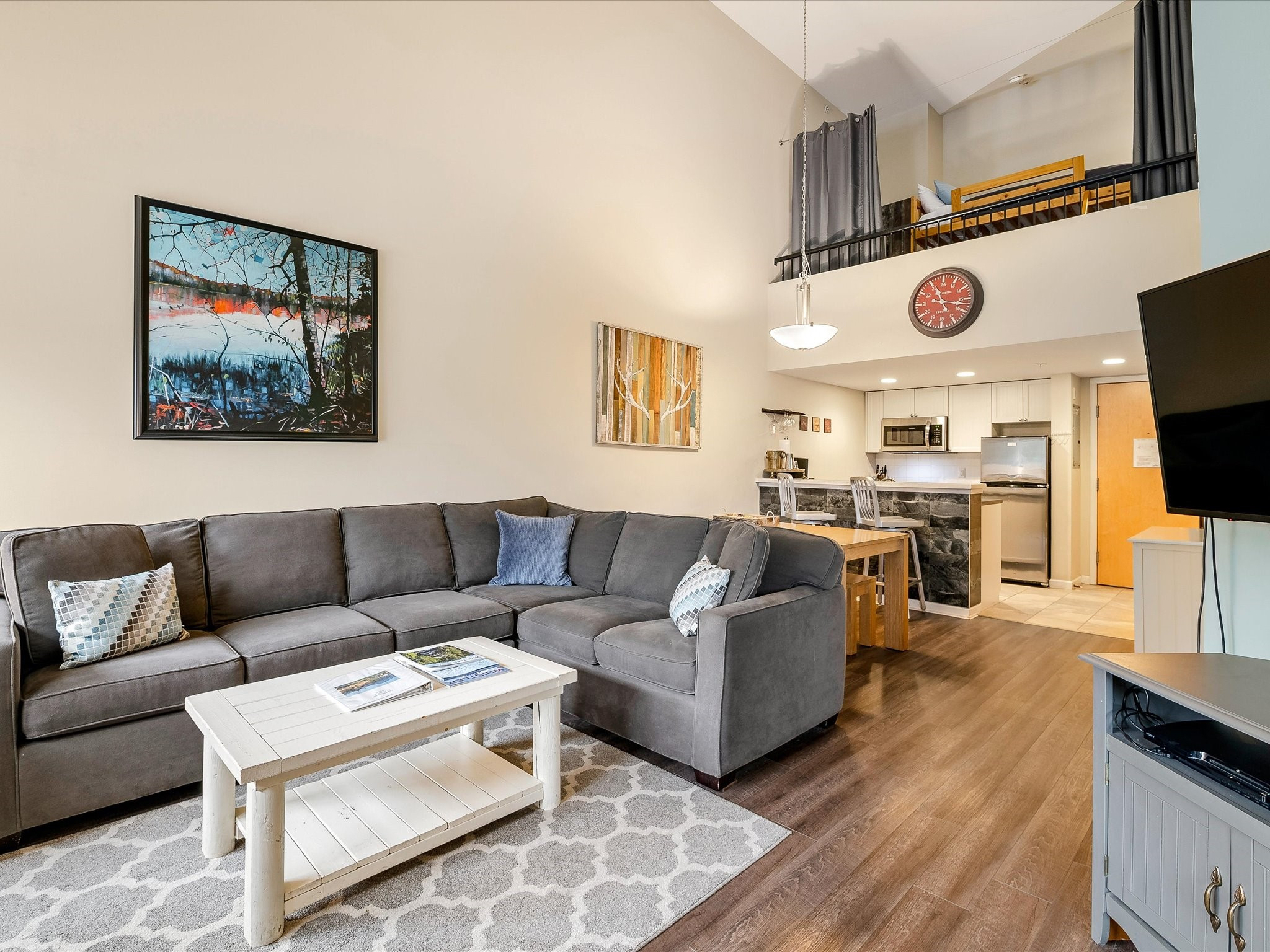 323-4338 Main Street image 3