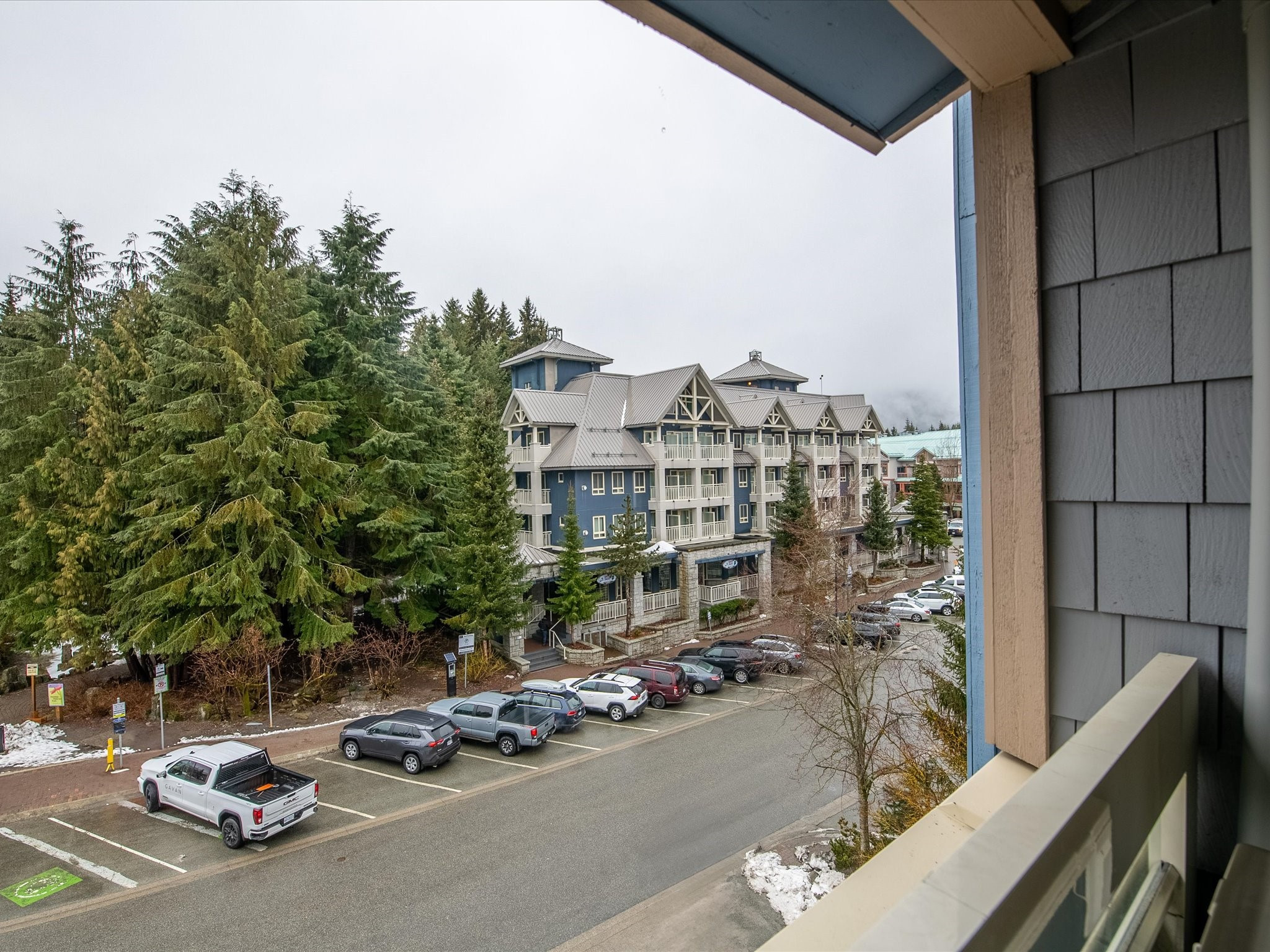 323-4338 Main Street image 7