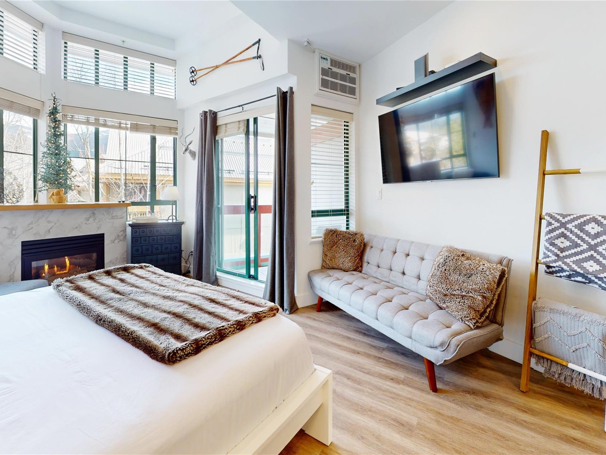 320-4368 Main Street image 14