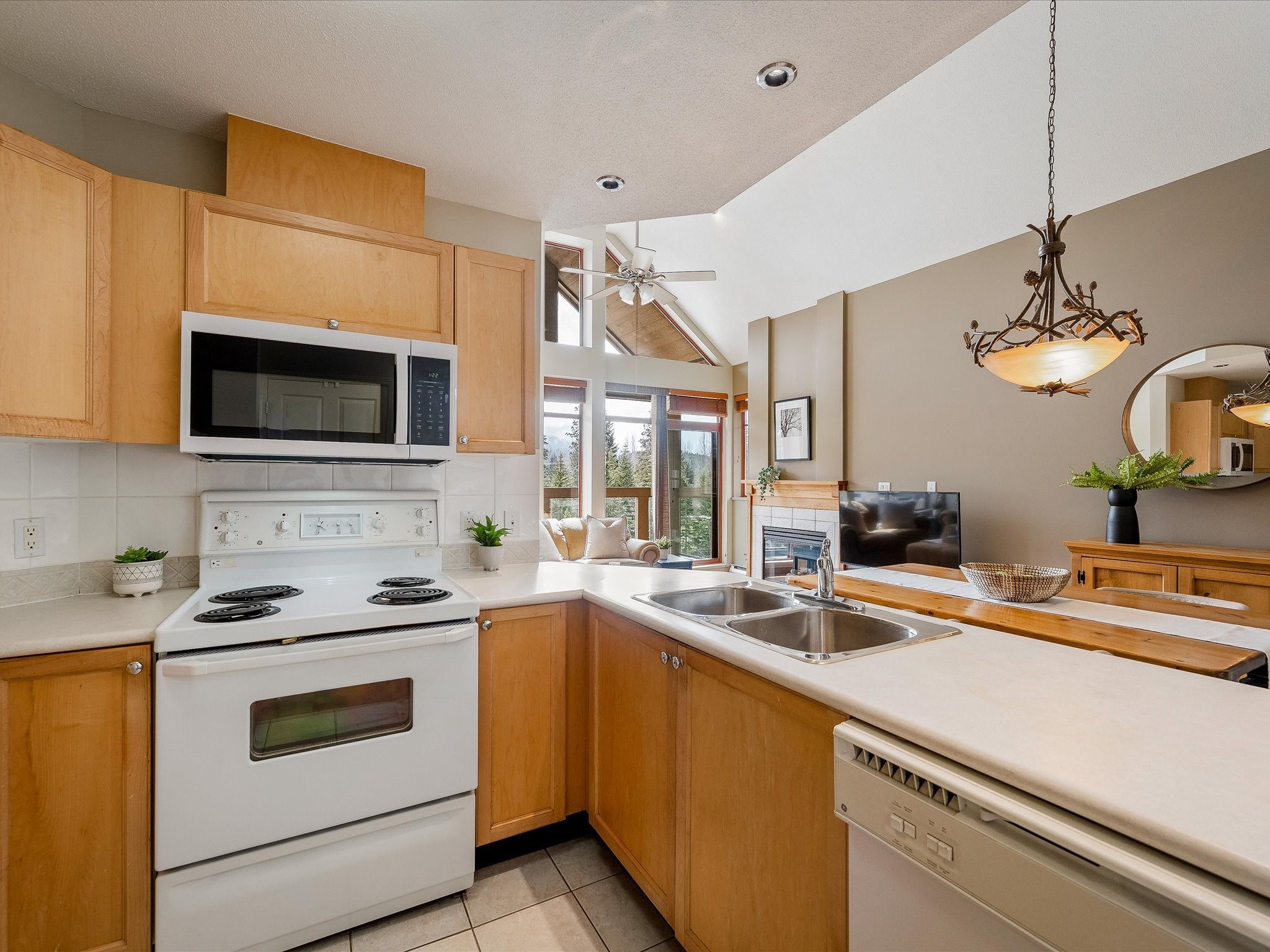 307-8080 Nicklaus North Boulevard image 8