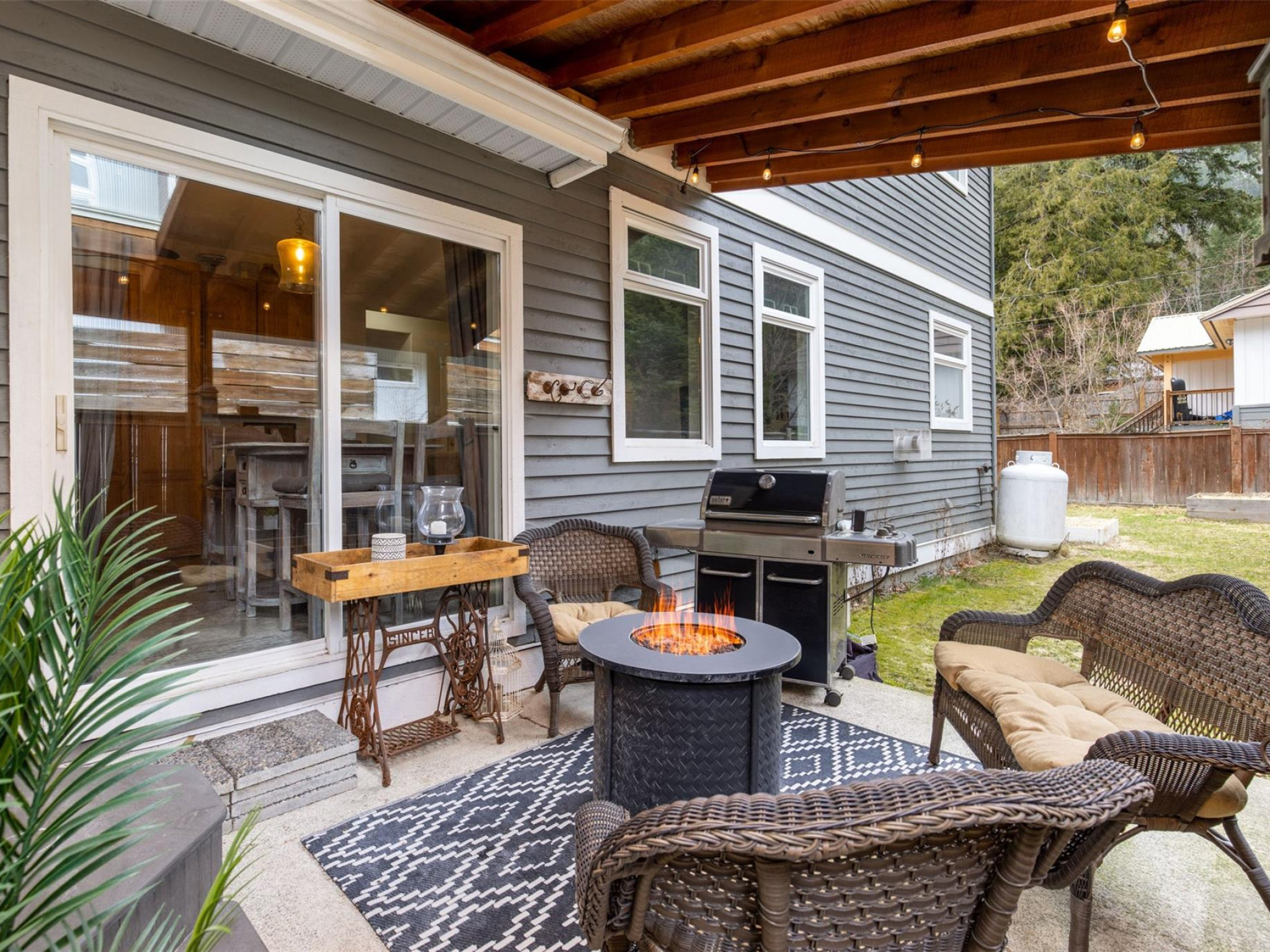 7443 Dogwood Street image 14