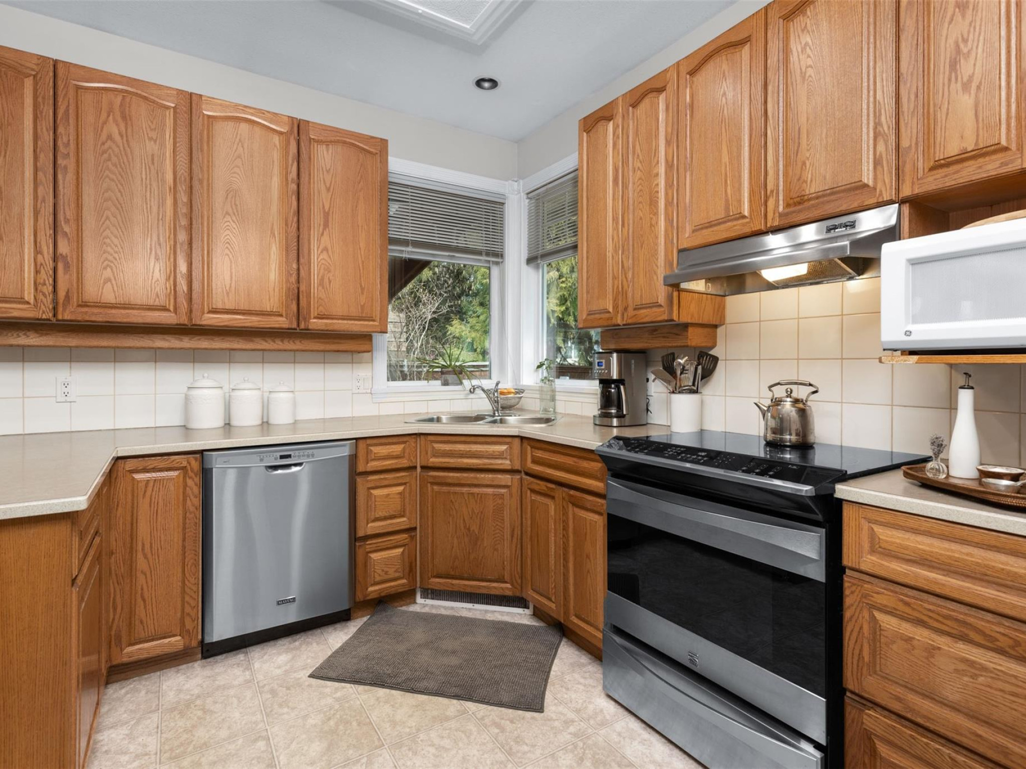 7443 Dogwood Street image 6