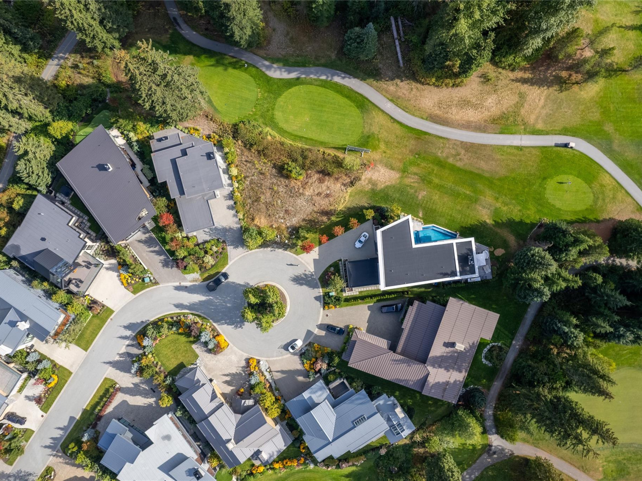 8080 Cypress Place image 38