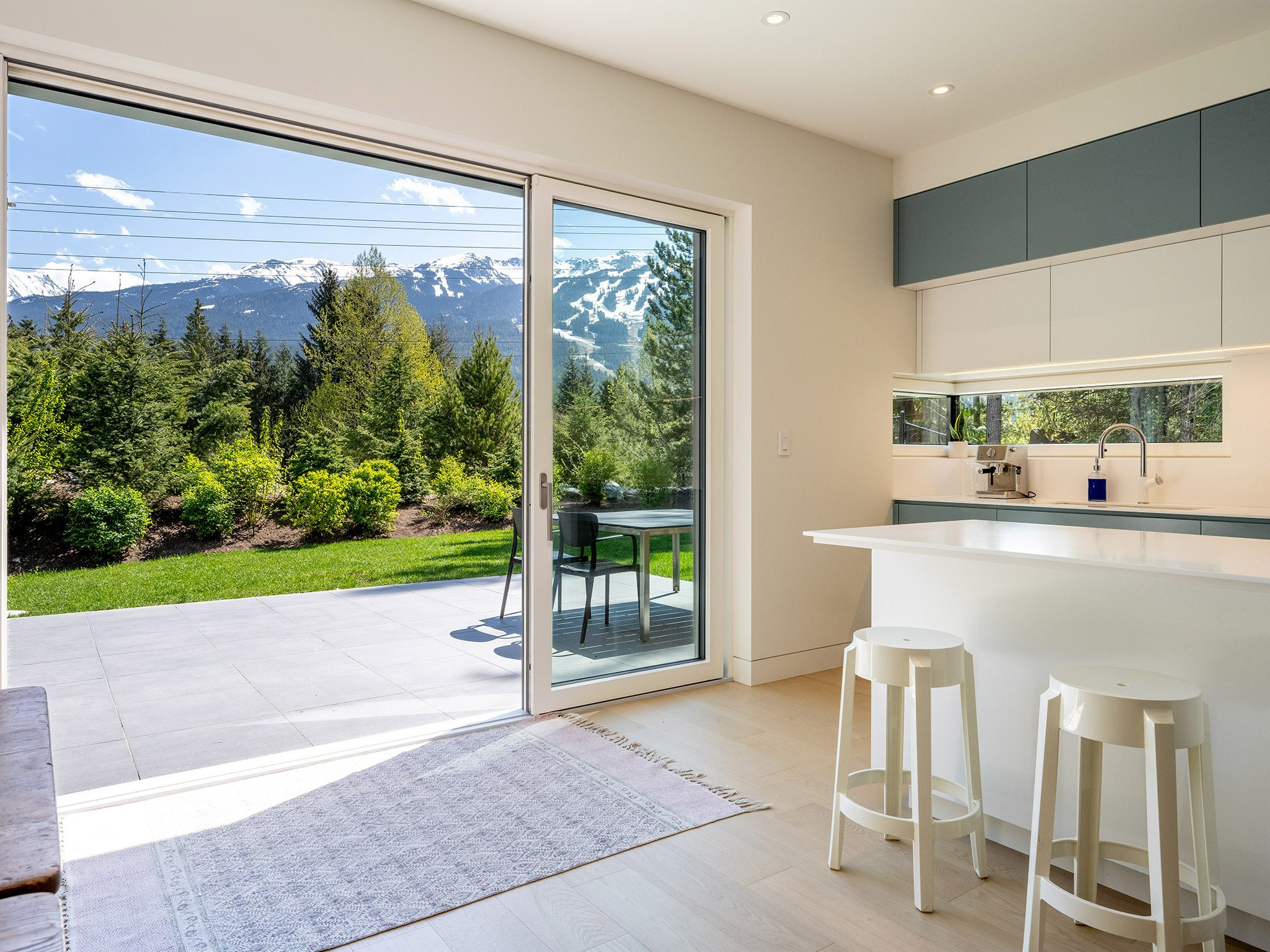 6187 Eagle Drive image 4