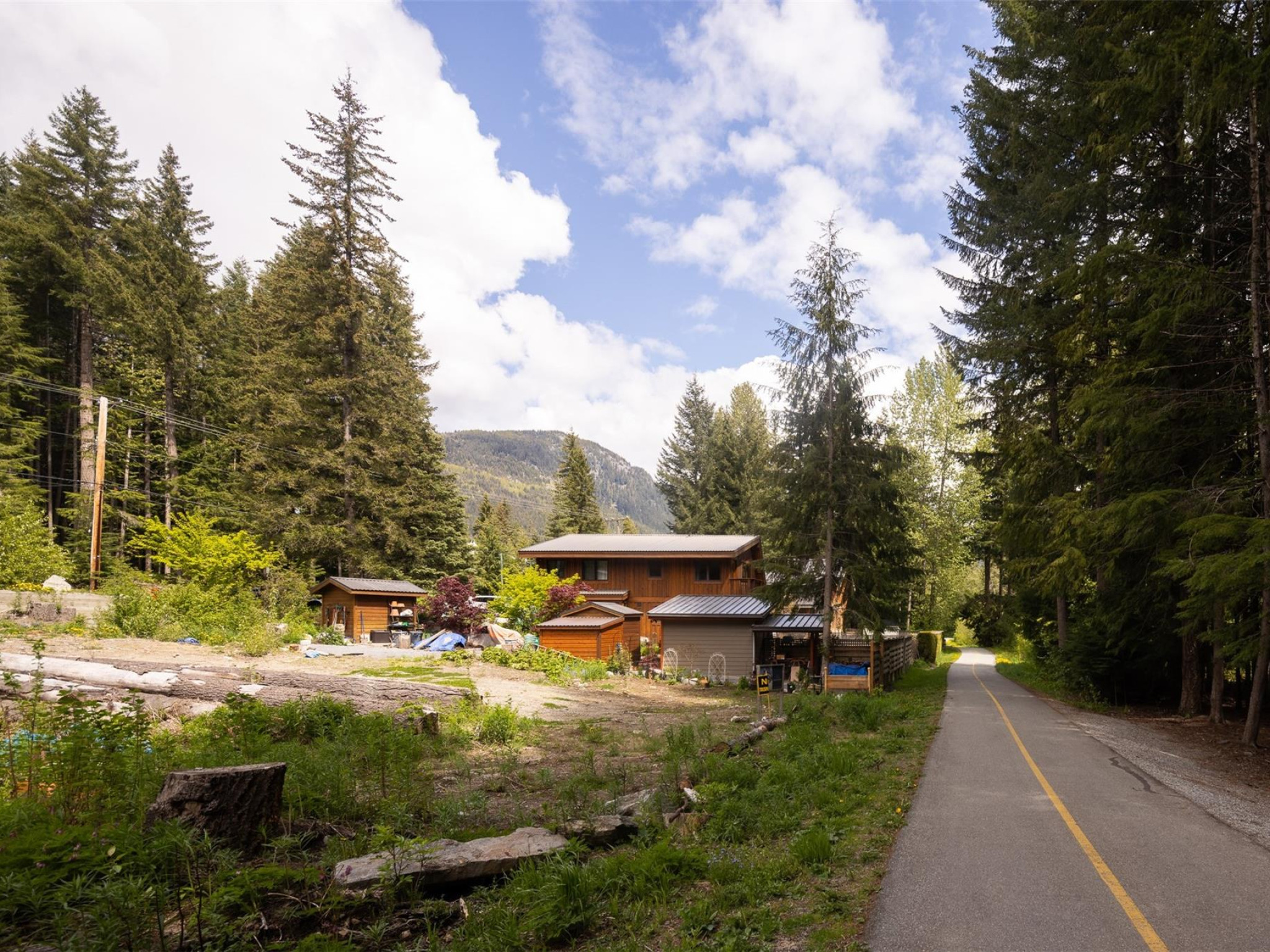 8354 Rainbow Drive image 5